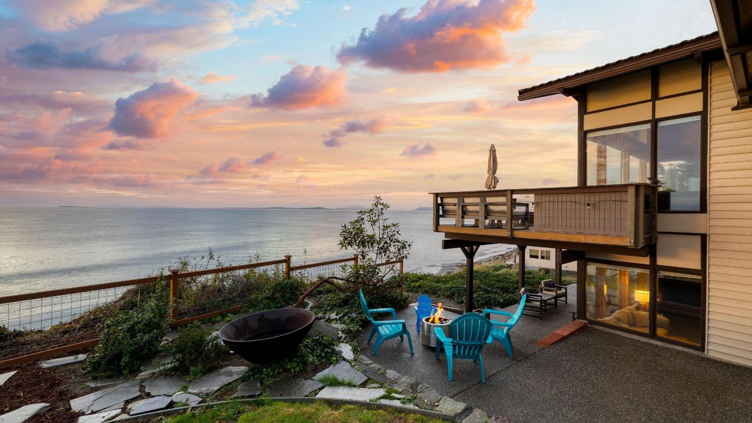 Oceanfront Home w Outdoor Dining 2 Firepits Steps to Beach Salish Sea Escape by AvantStay