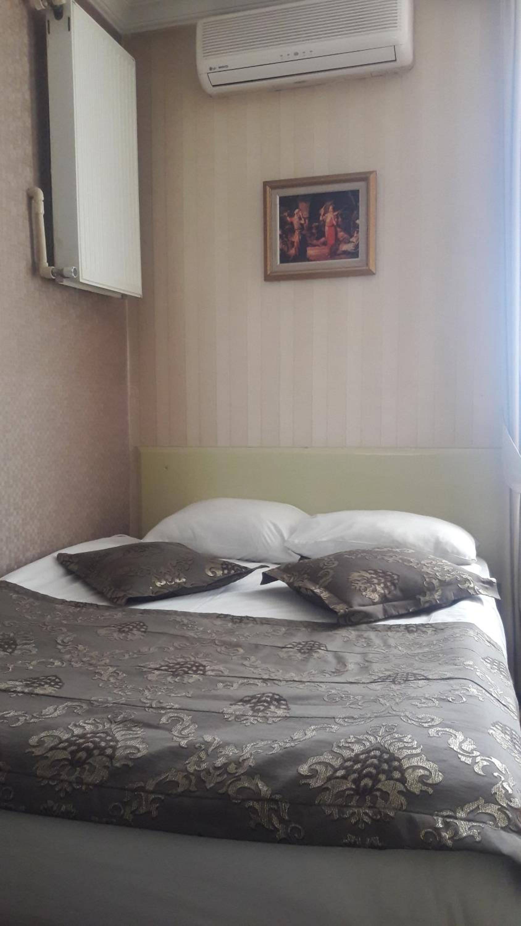 Tac Hotel - Image 57