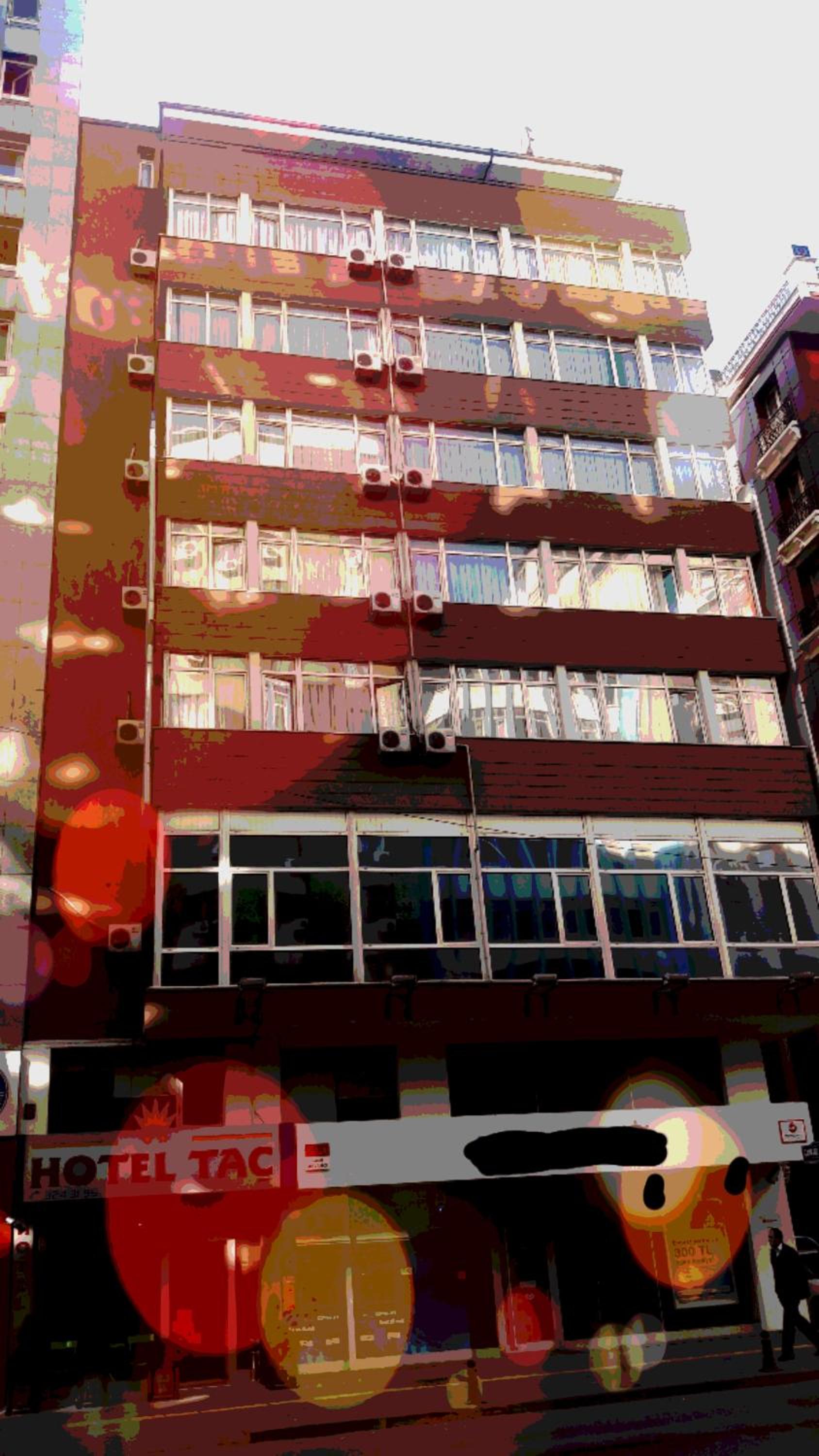 Tac Hotel - Image 105