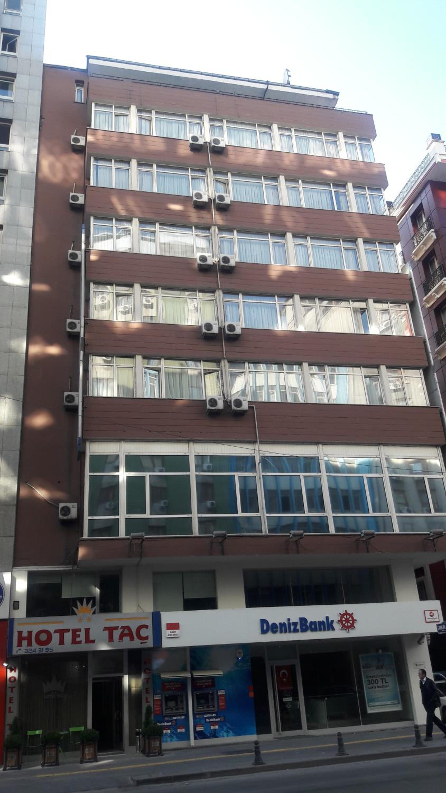 Tac Hotel - Image 104