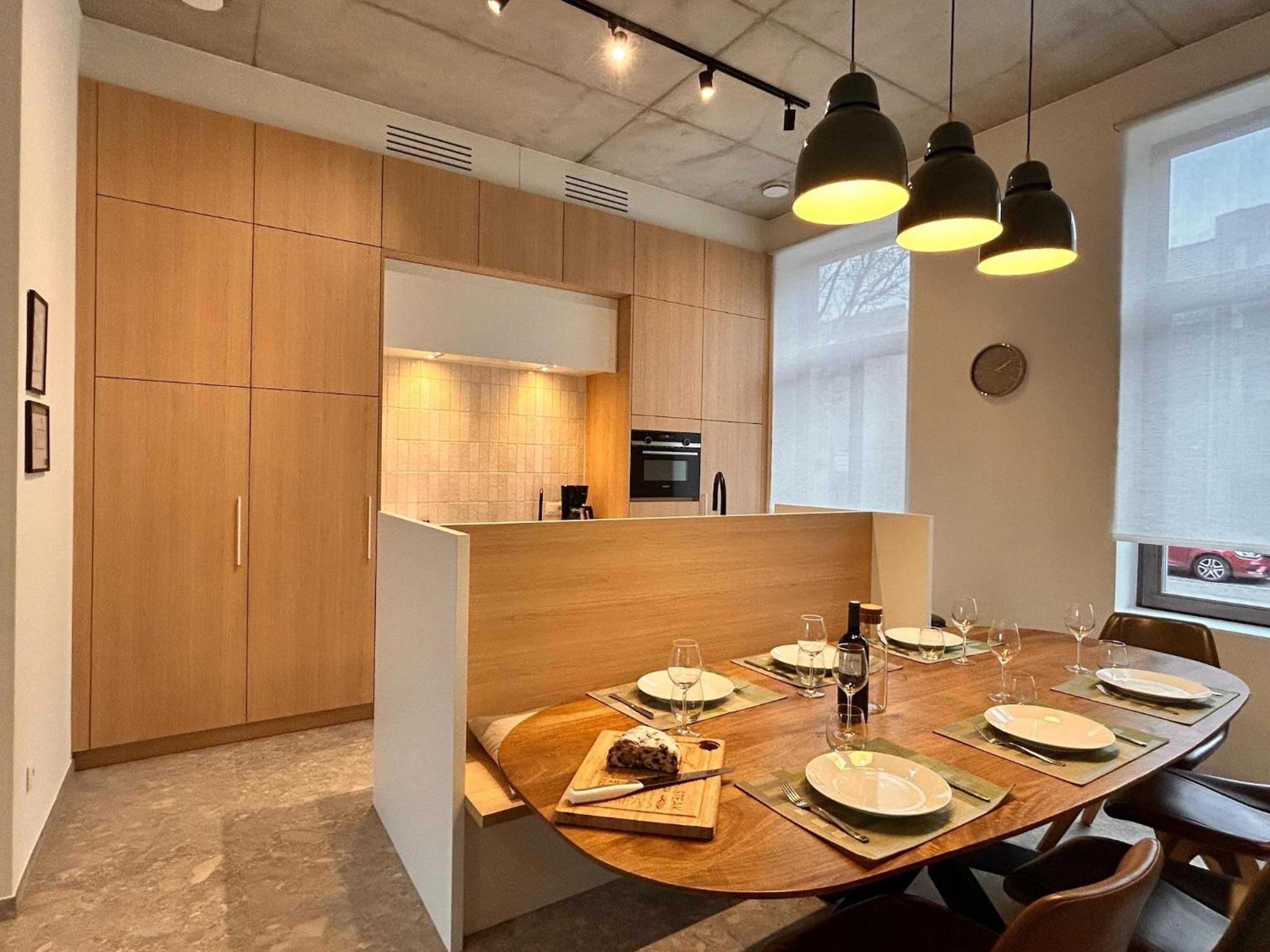 Spacious 3-Floor Holiday Home for 8 Guests