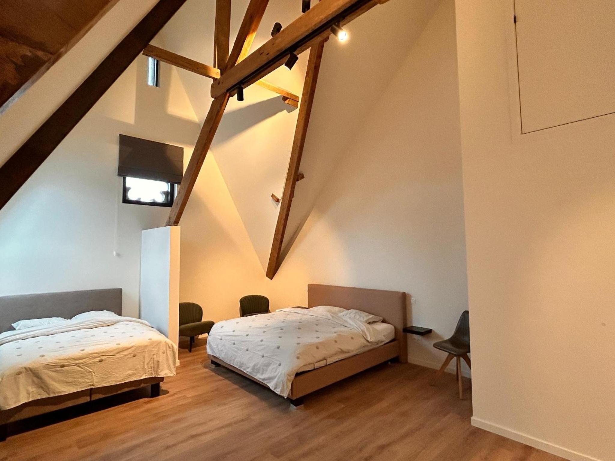 Spacious 3-Floor Holiday Home for 8 Guests