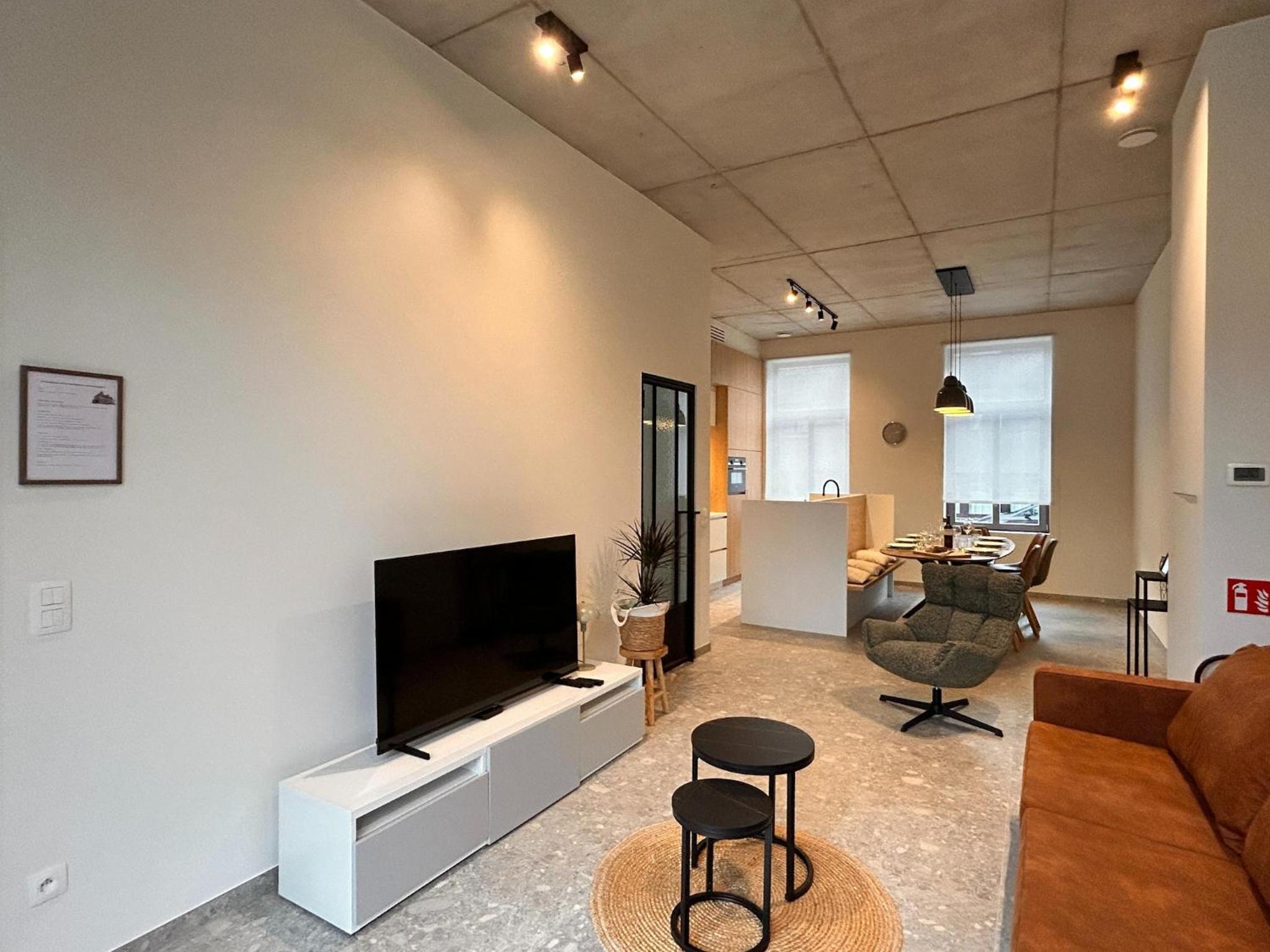 Spacious 3-Floor Holiday Home for 8 Guests