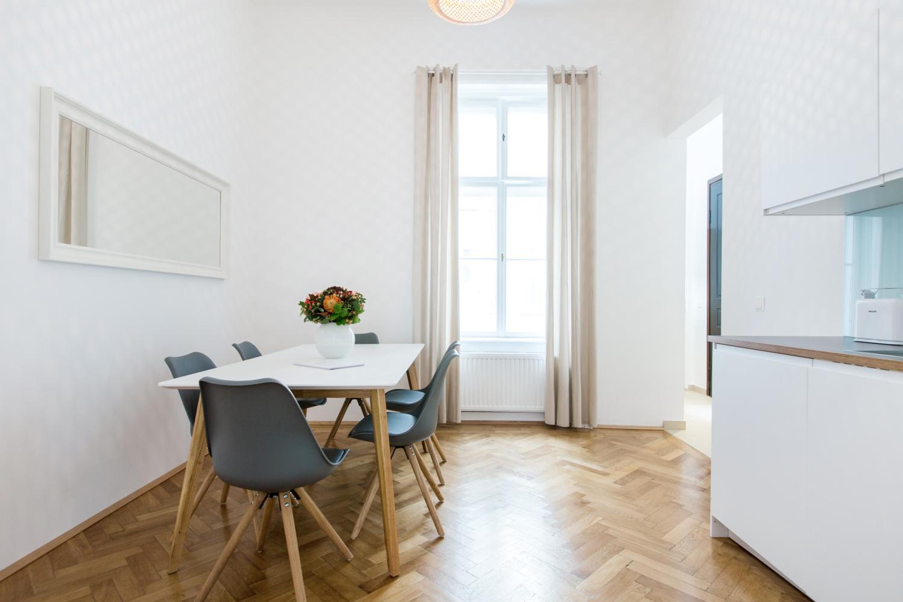 HeyMi Apartments in City Center