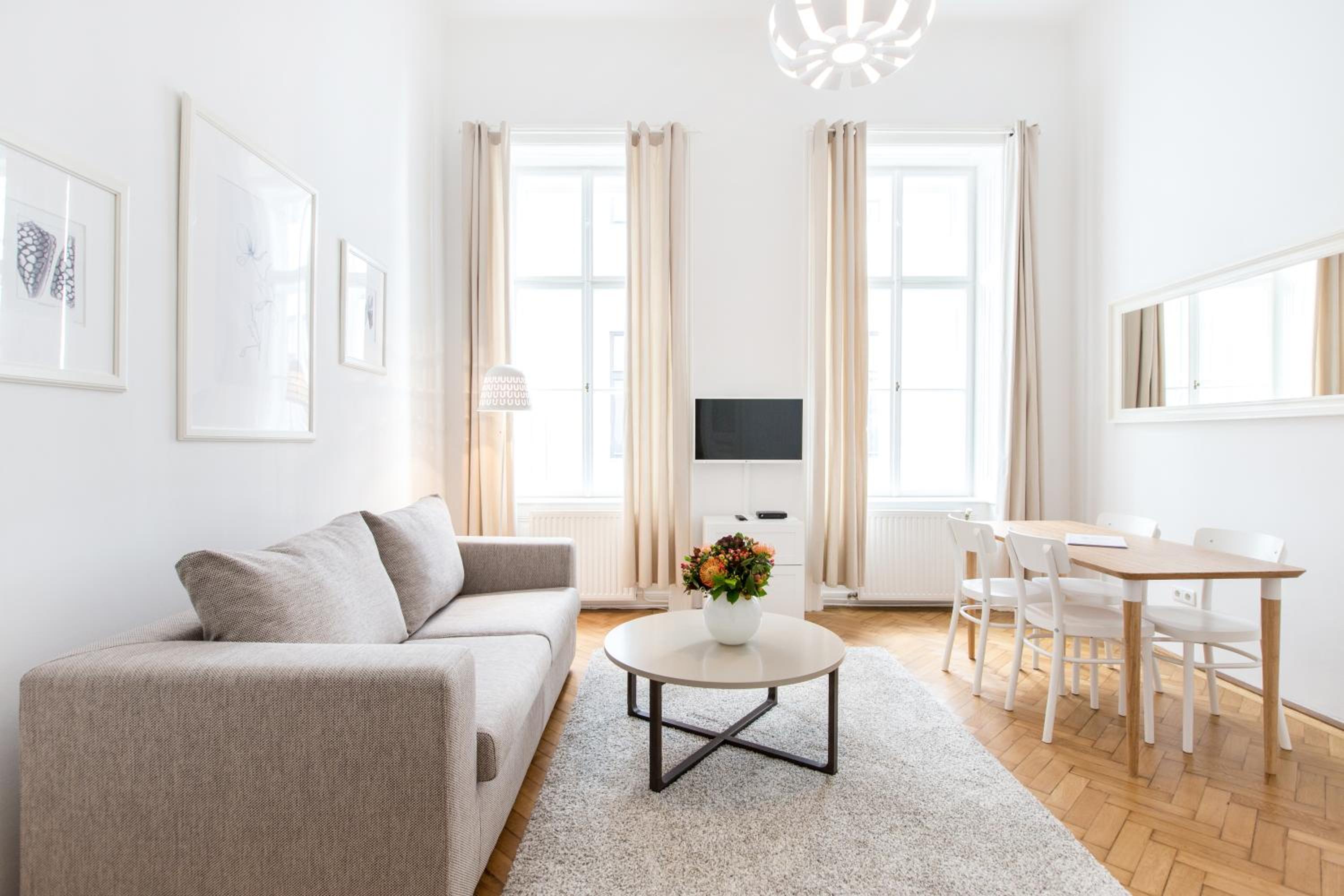 HeyMi Apartments in City Center