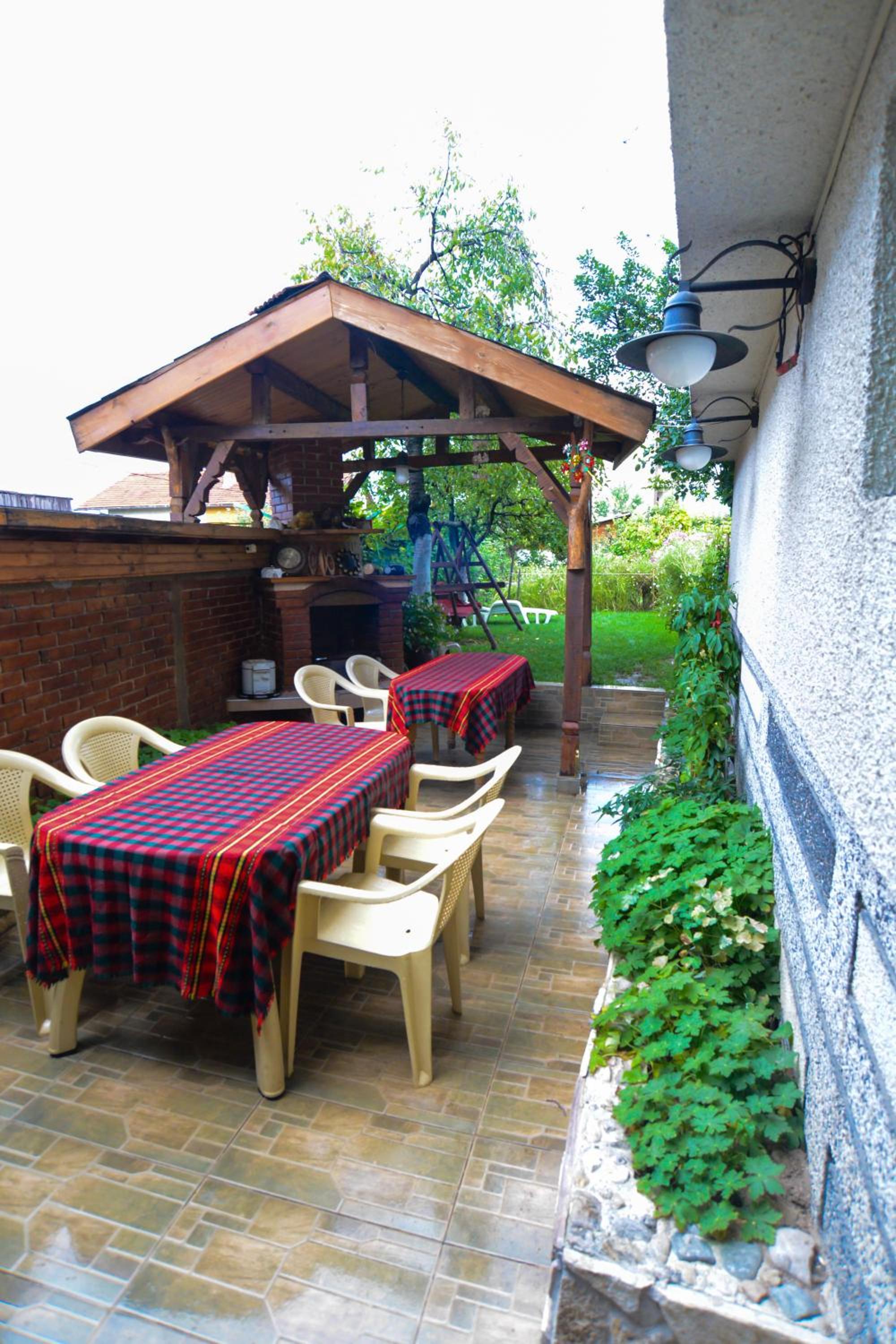Topuzovi Guest House
