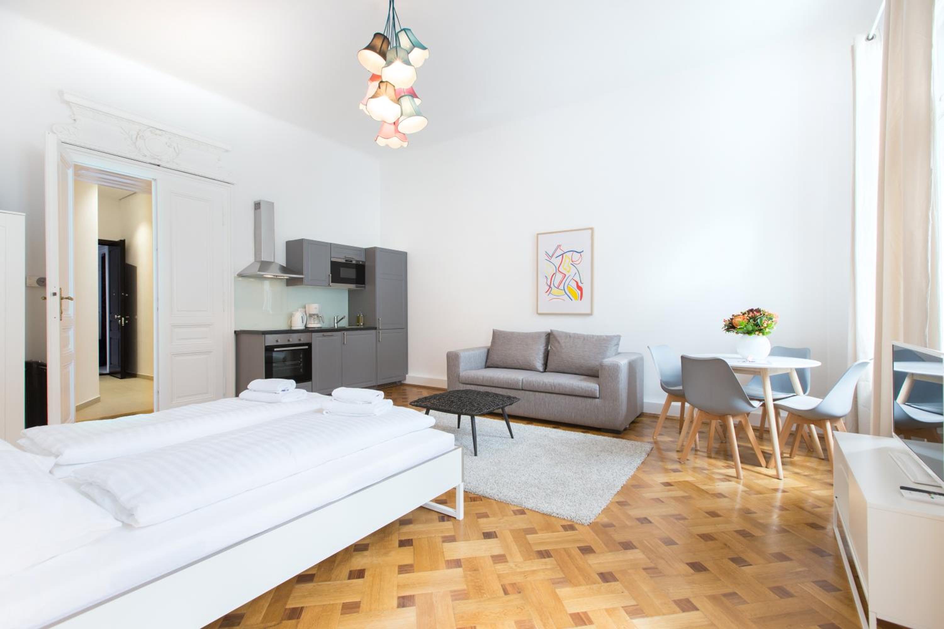 HeyMi Apartments in City Center