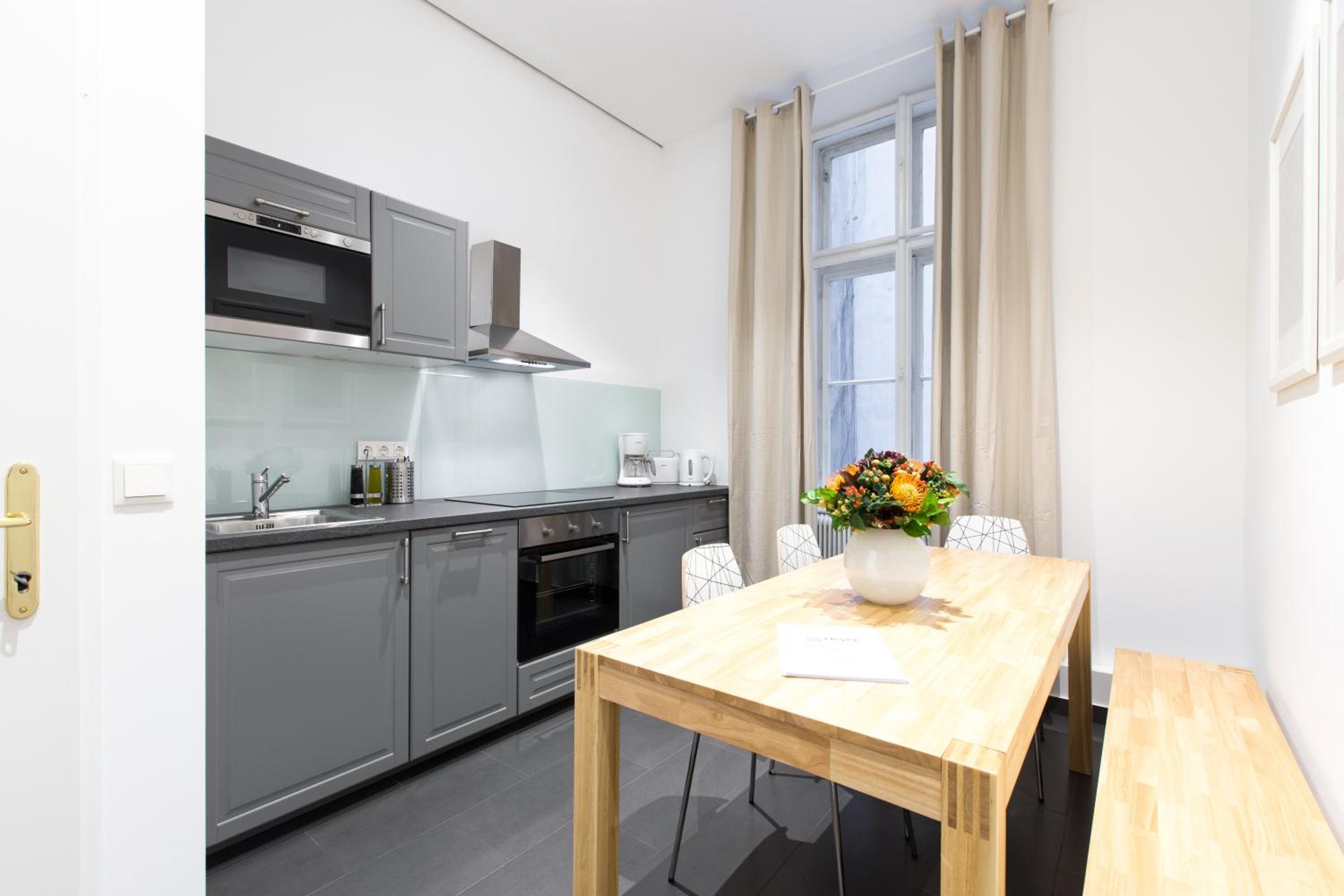 HeyMi Apartments in City Center