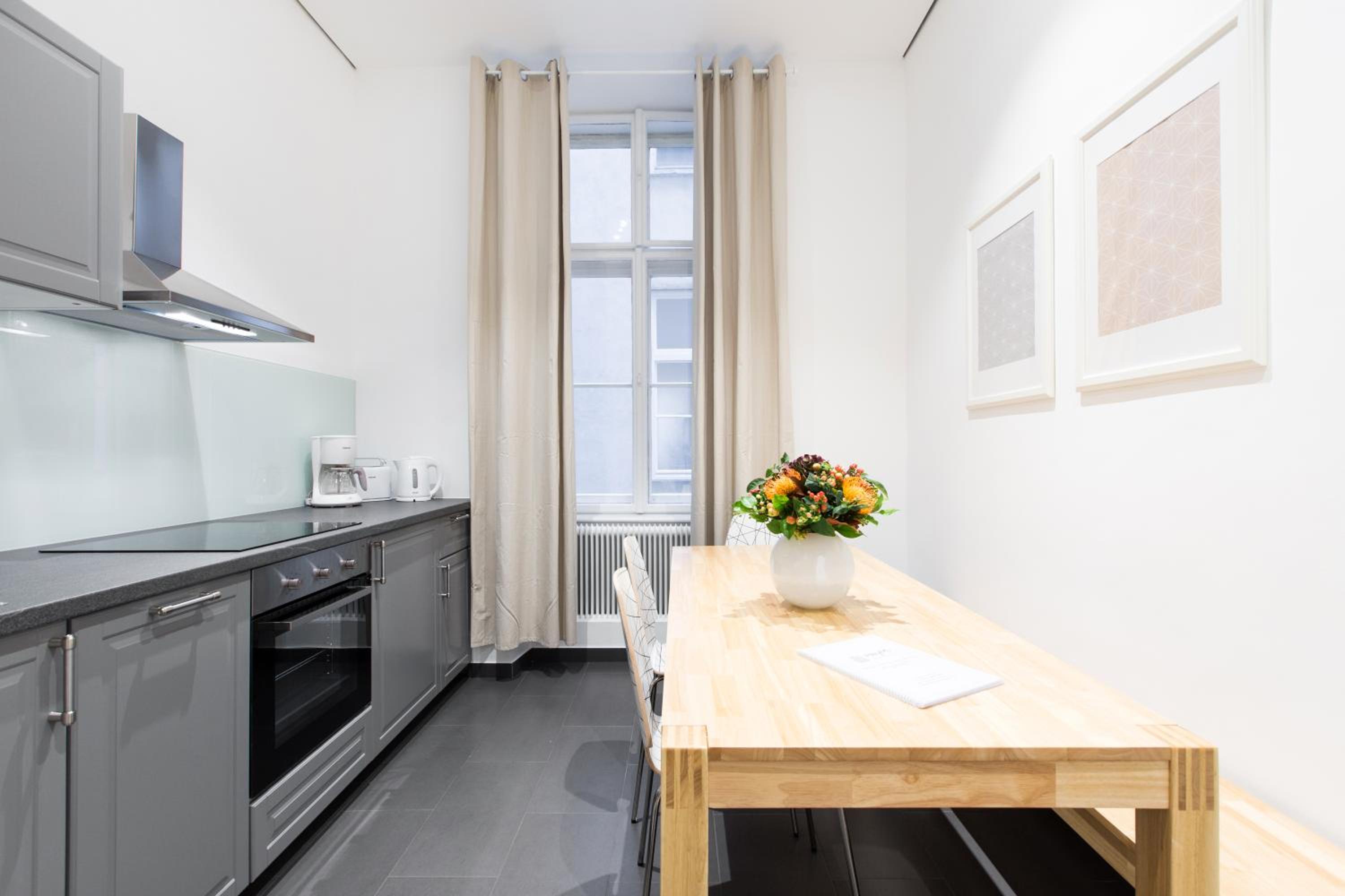 HeyMi Apartments in City Center