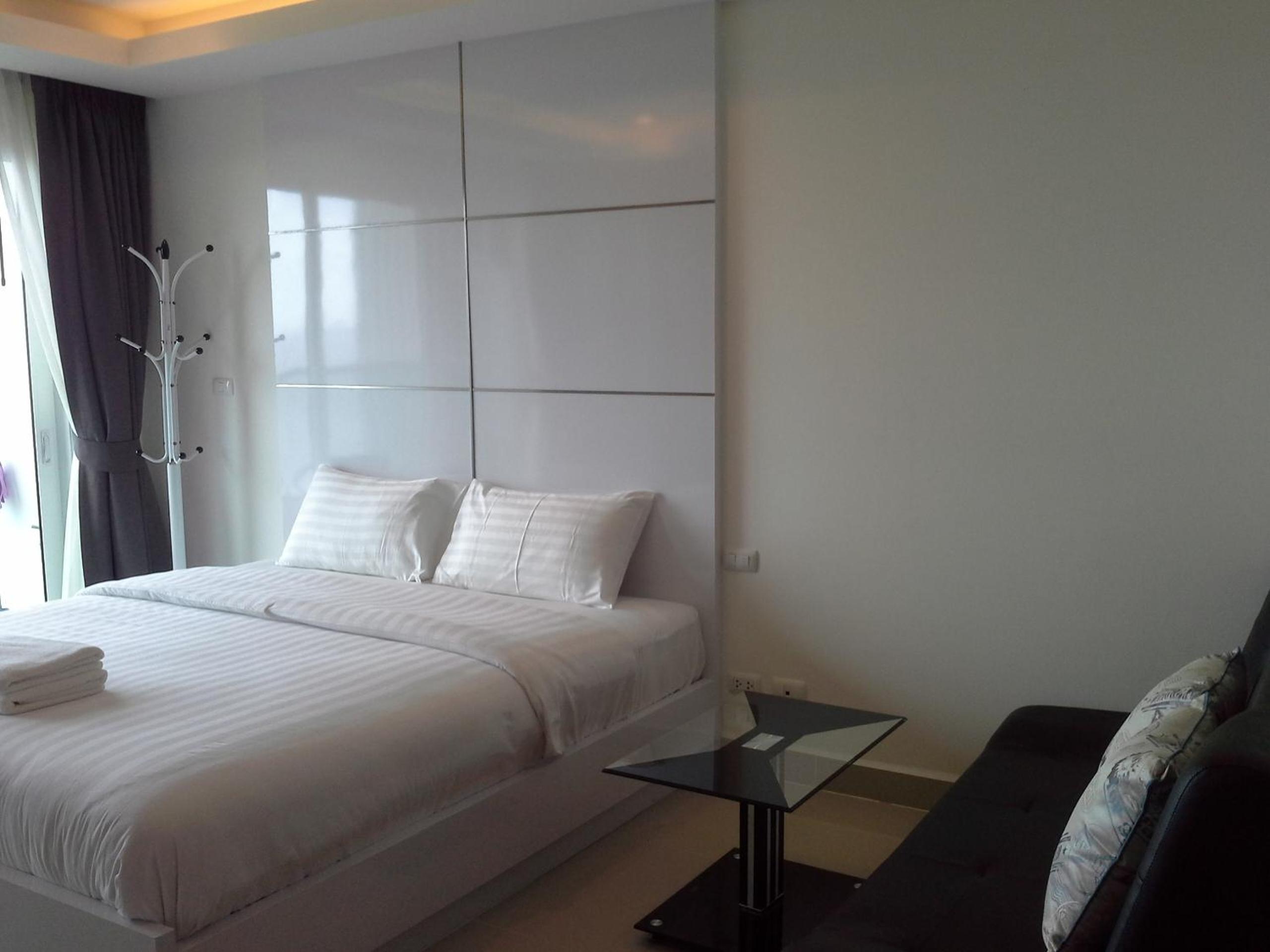 Cosy Beach View Apartments