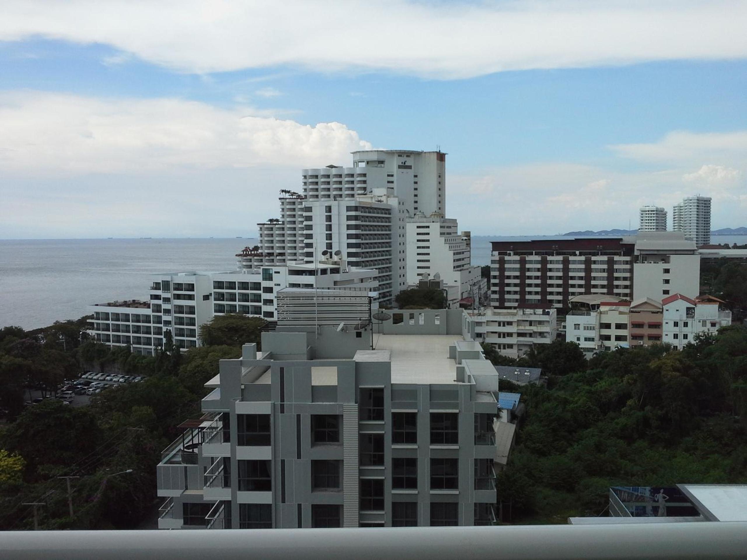 Cosy Beach View Apartments