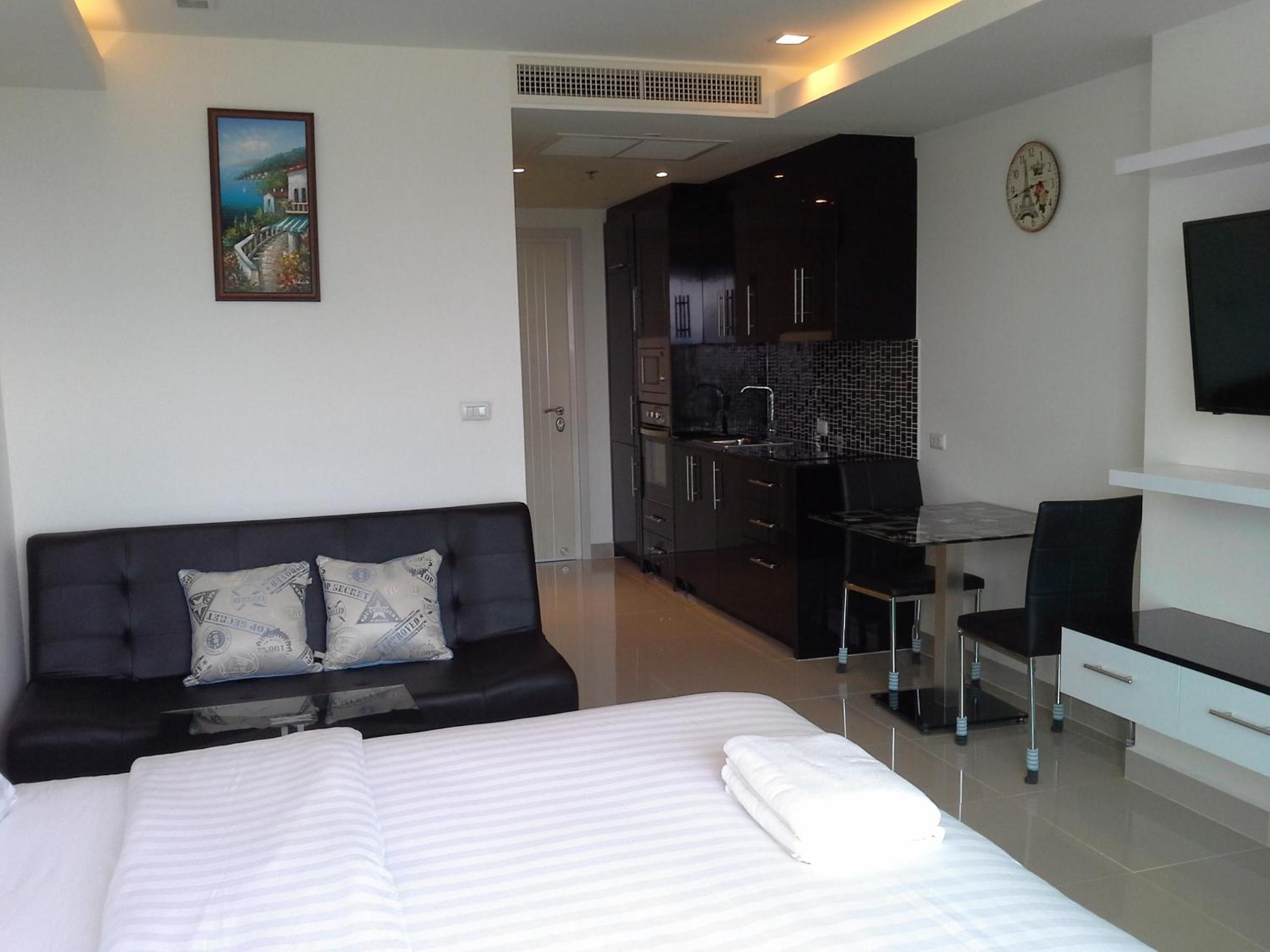 Cosy Beach View Apartments