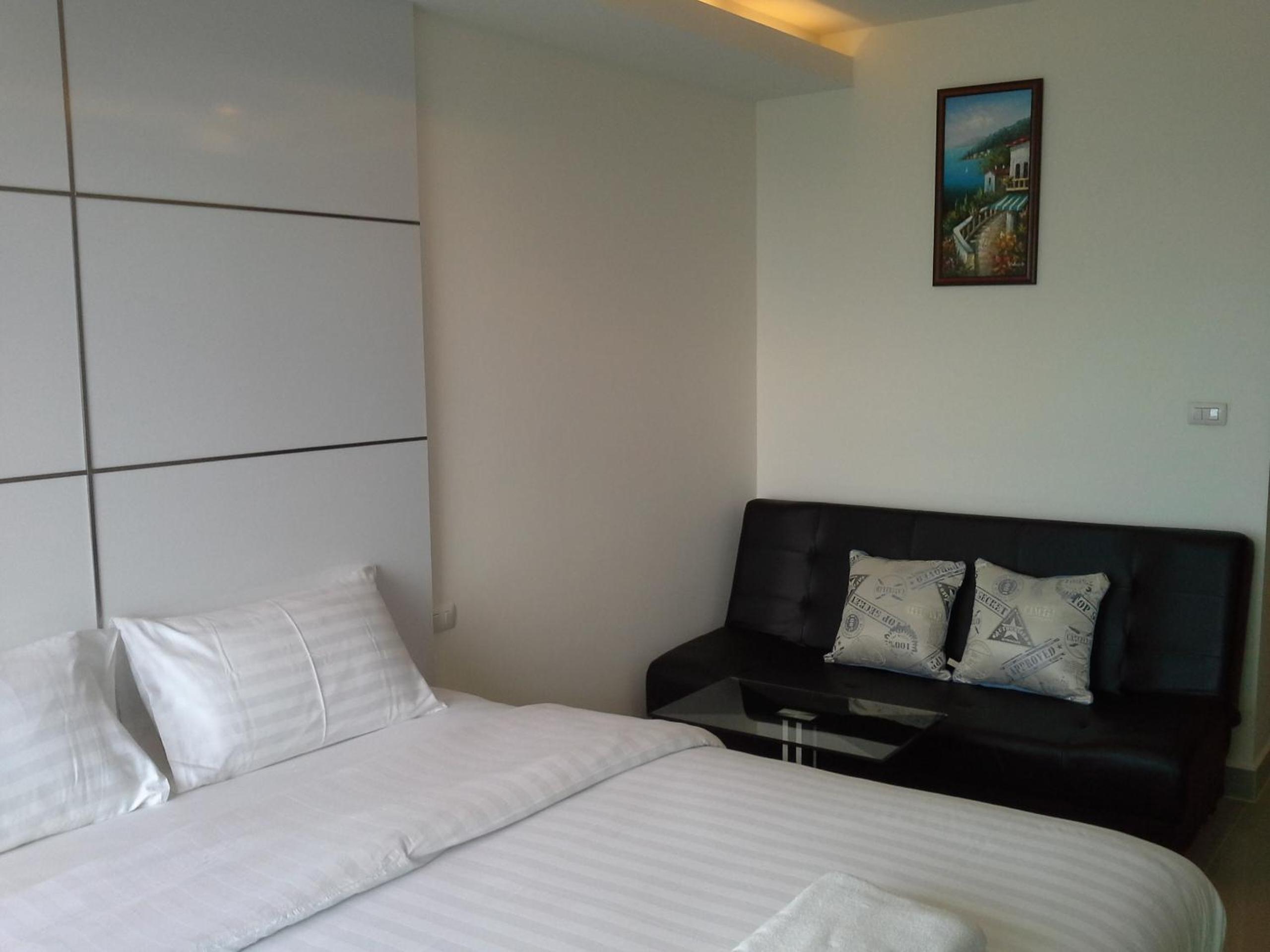 Cosy Beach View Apartments