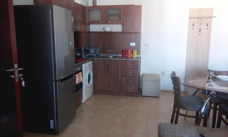 Photo 33