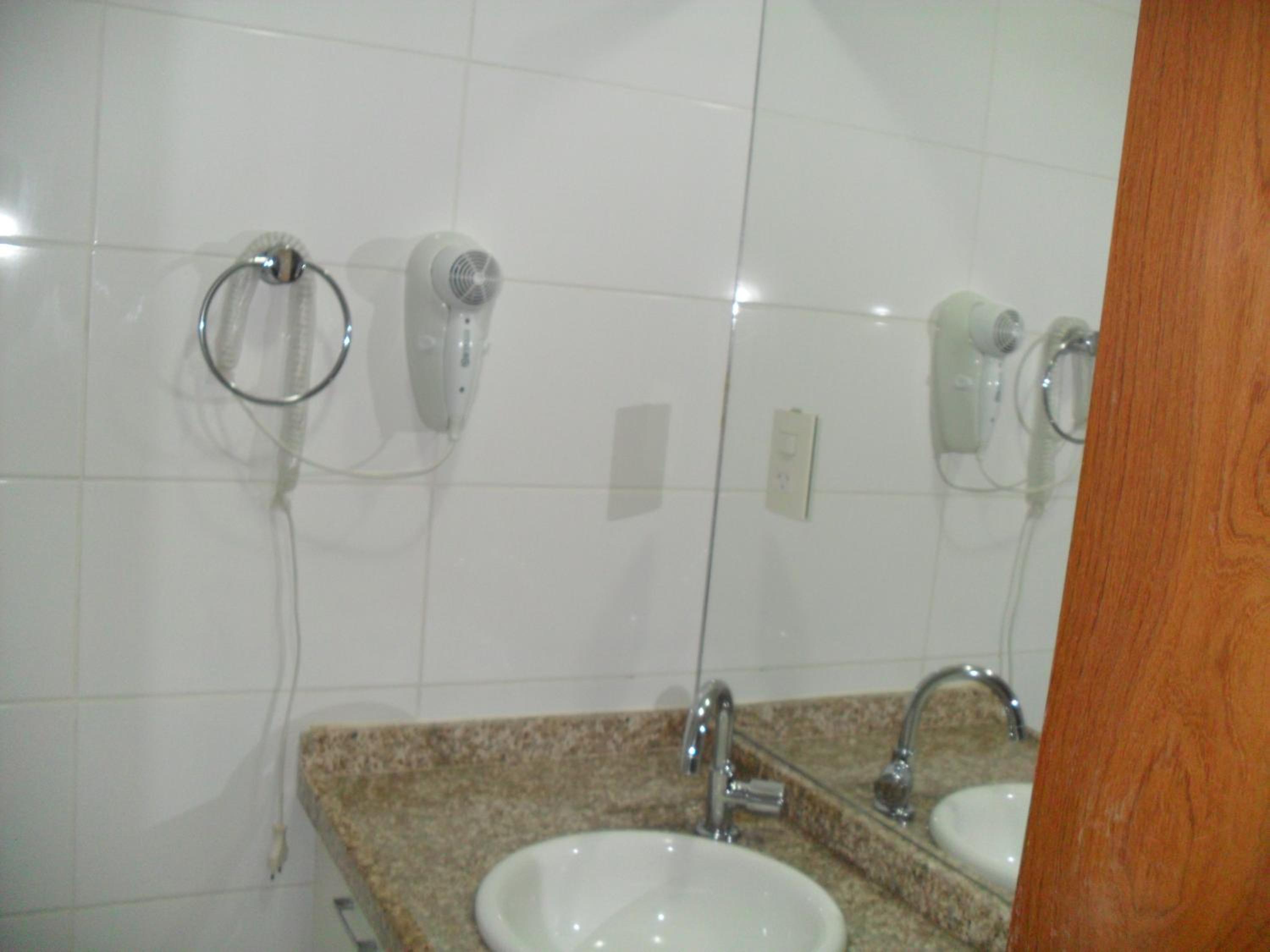 Photo 33