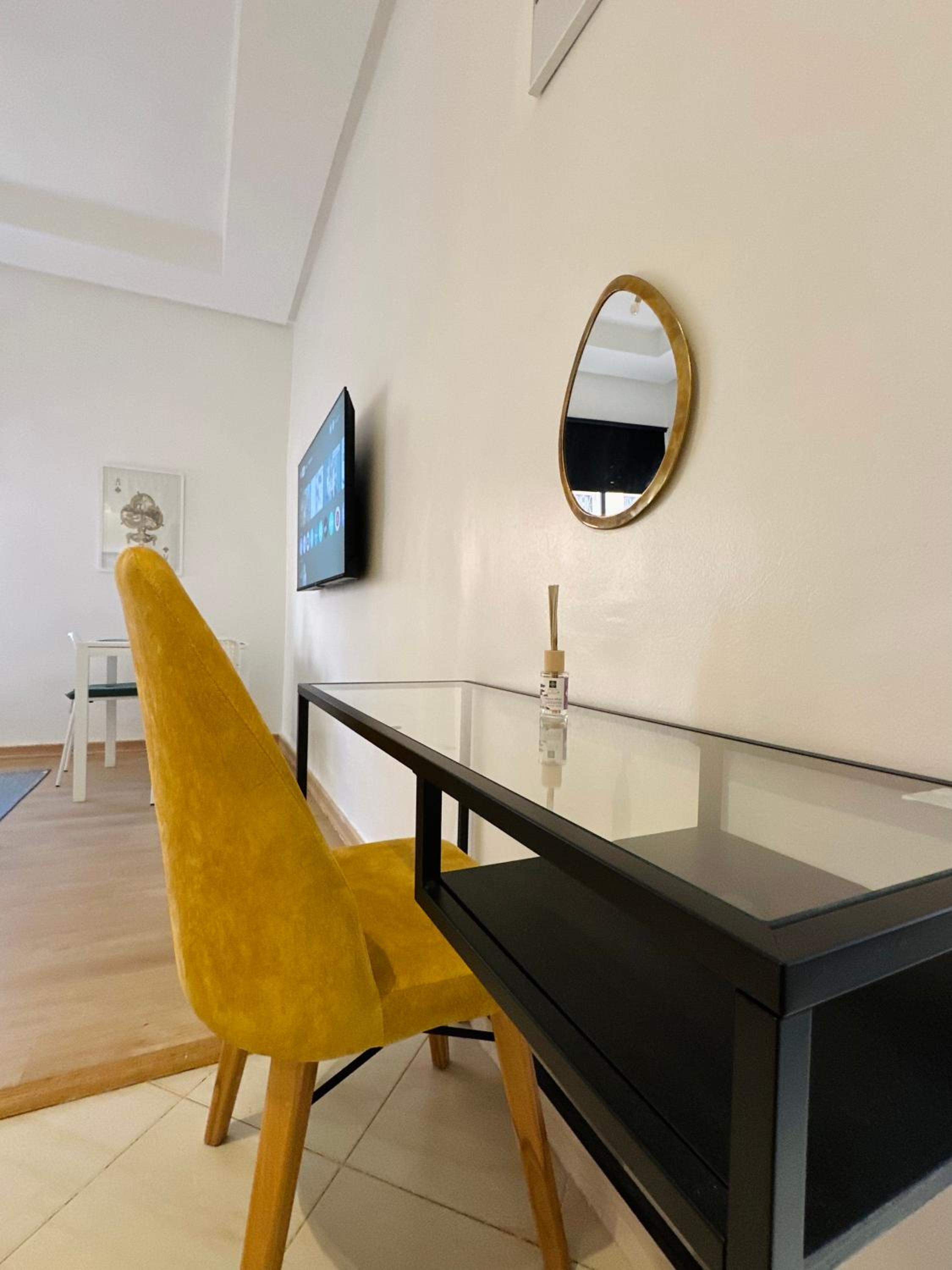 Relax Family ApartHotel - Signature Residence