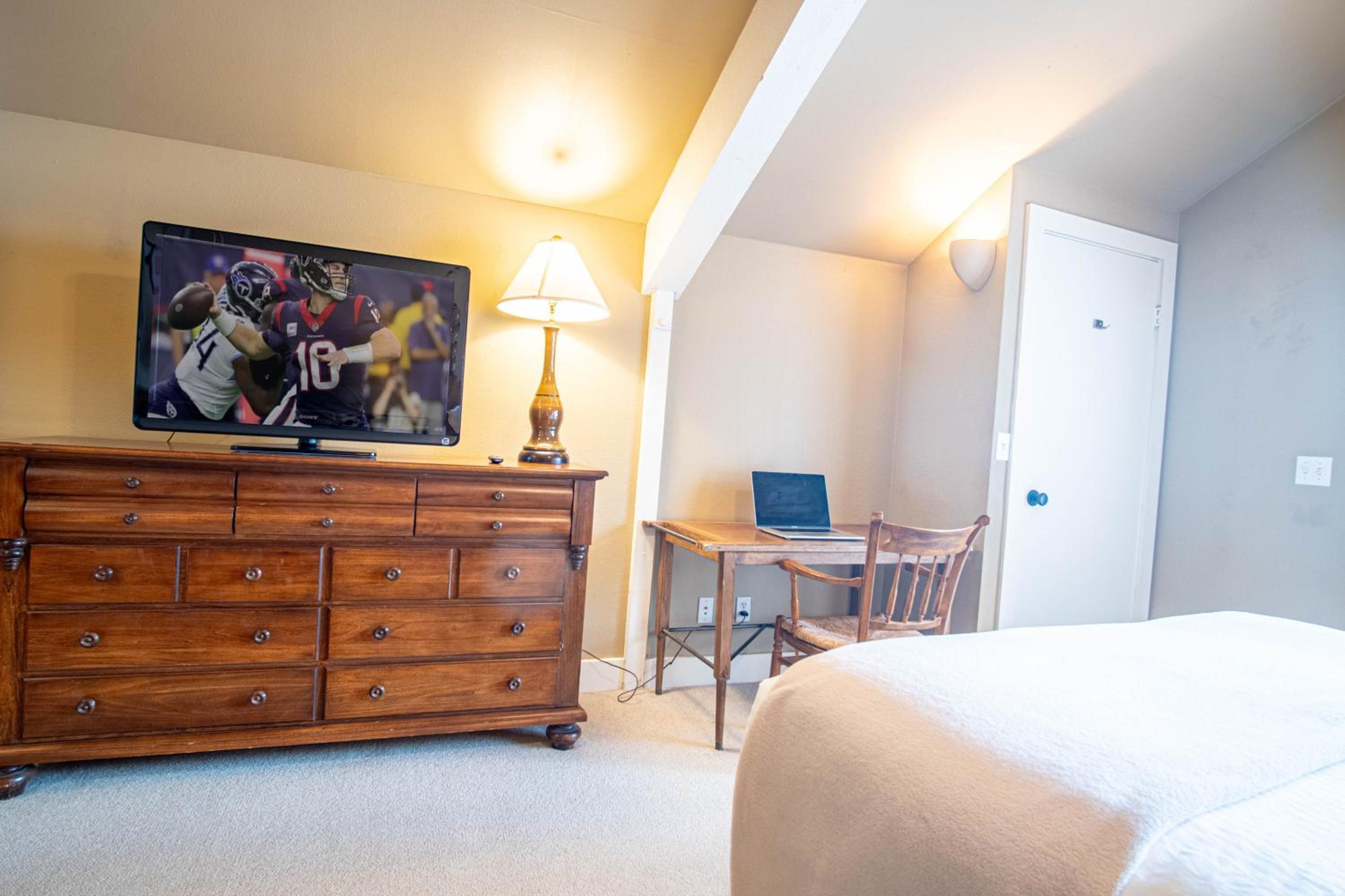 3BD Downtown Ketchum Ski Condo - Near Ski Lifts