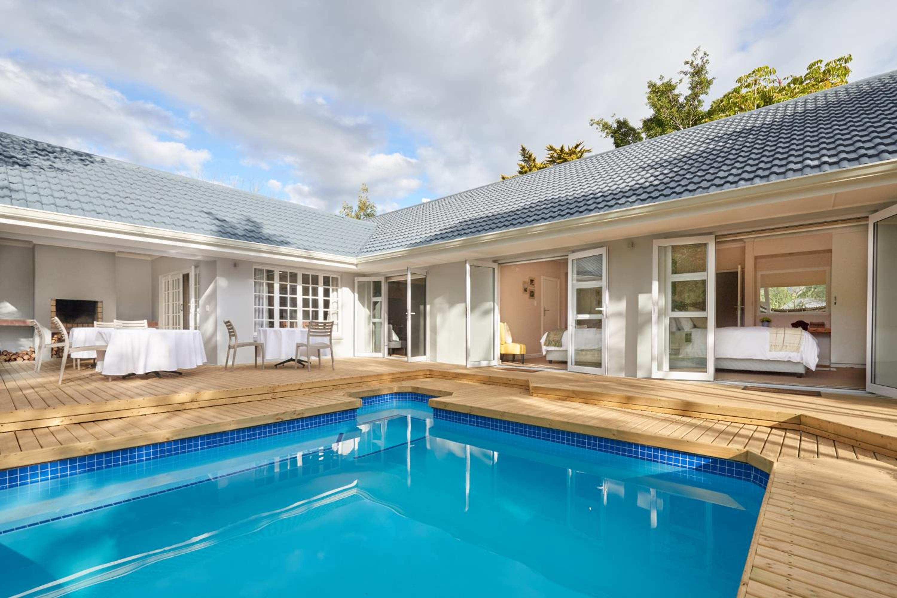 Outeniqua Inn