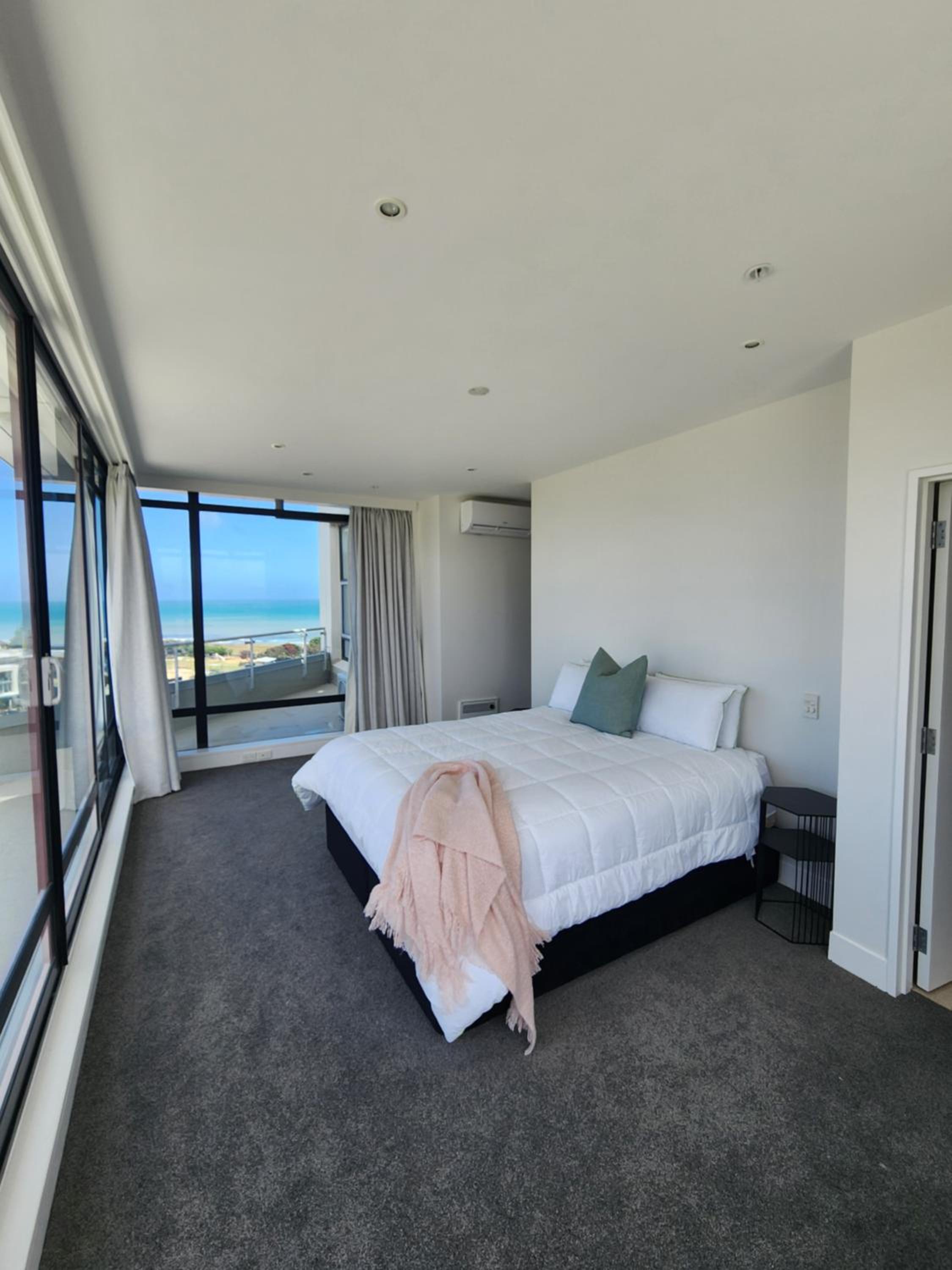 U Suites at The Links