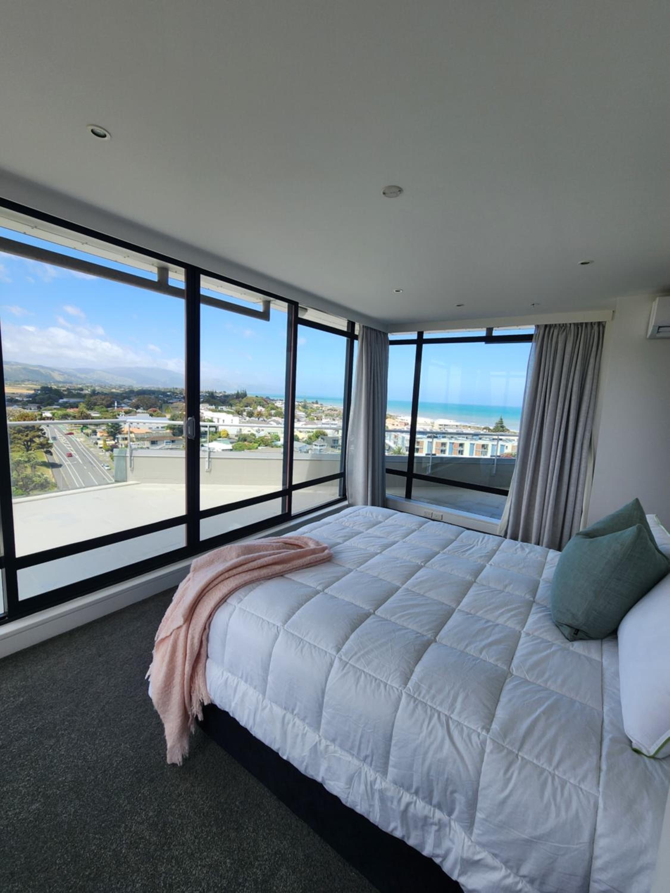 U Suites at The Links