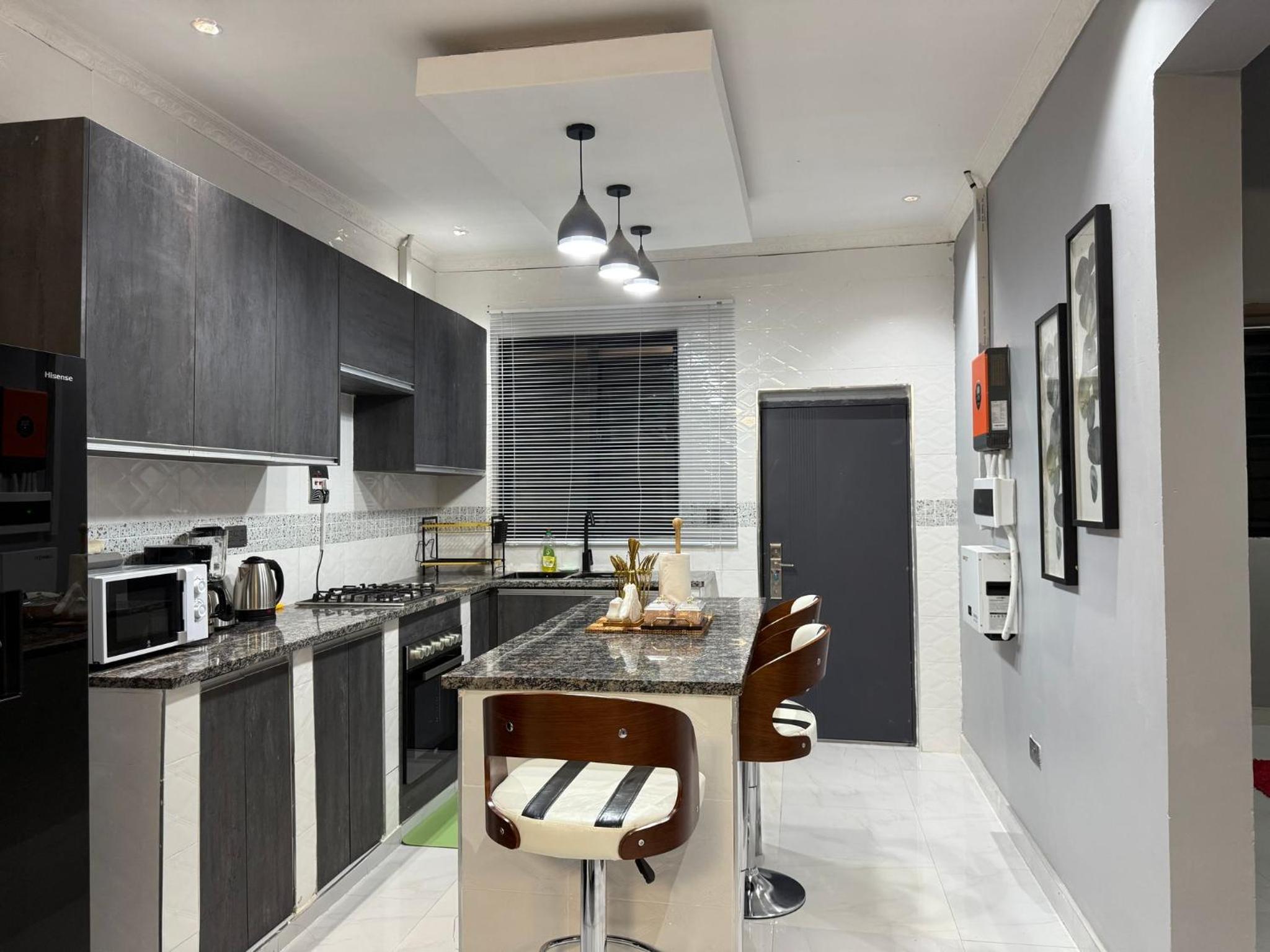 Stand alone Executive 2BR villa in Emerald Hill Estate Move In Ready All Comfort