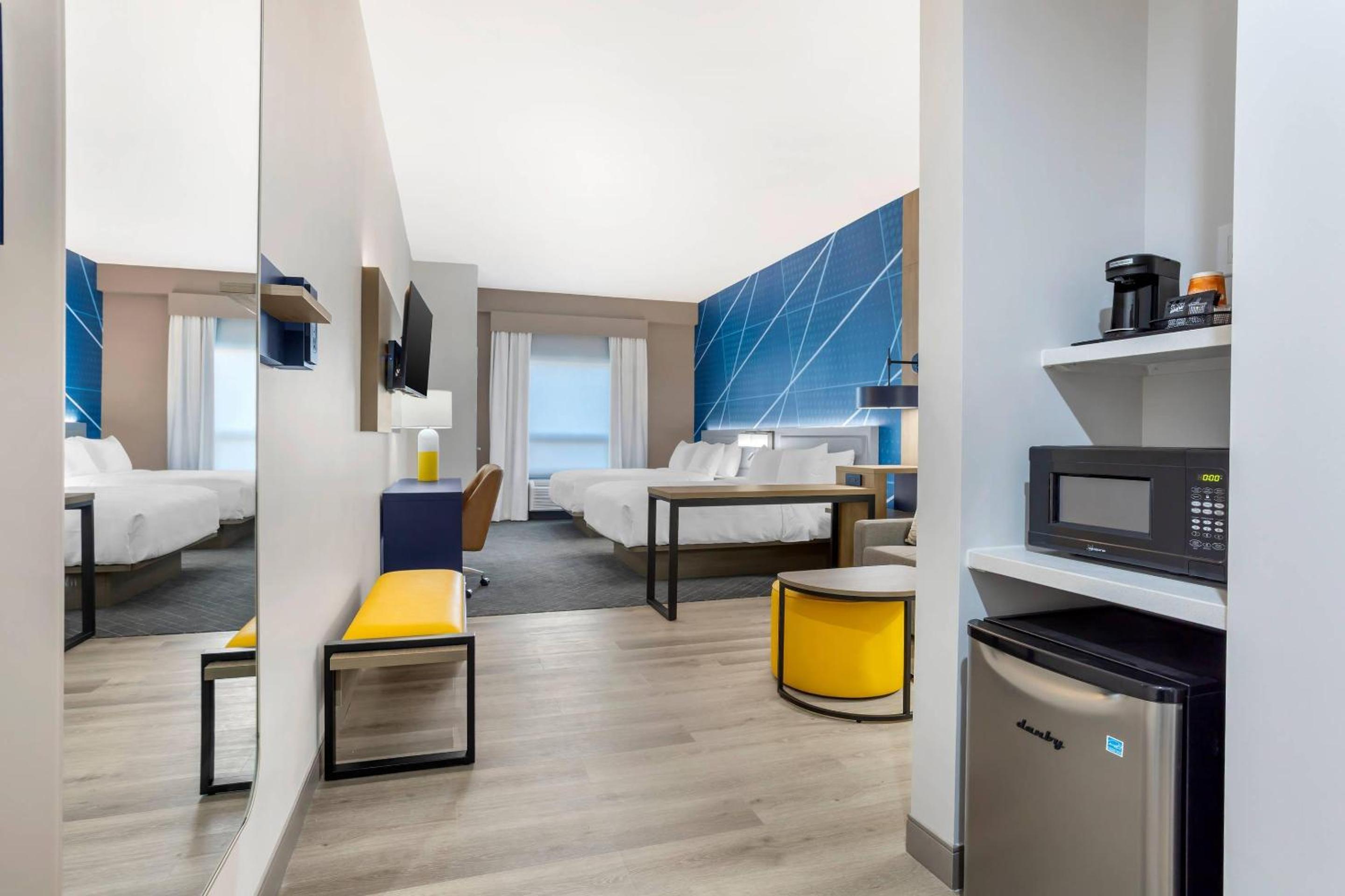 Comfort Suites Central Valley - Woodbury