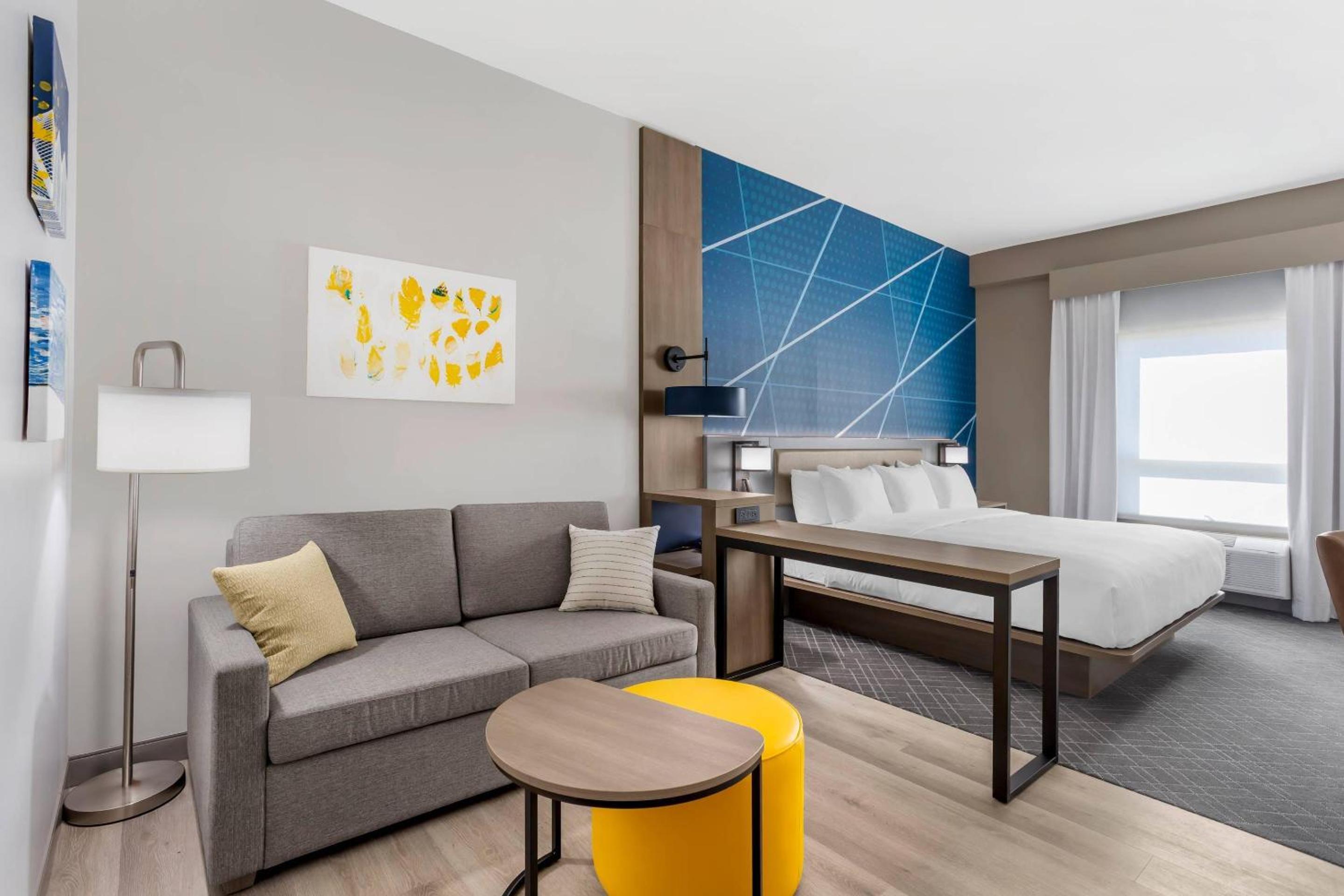 Comfort Suites Central Valley - Woodbury