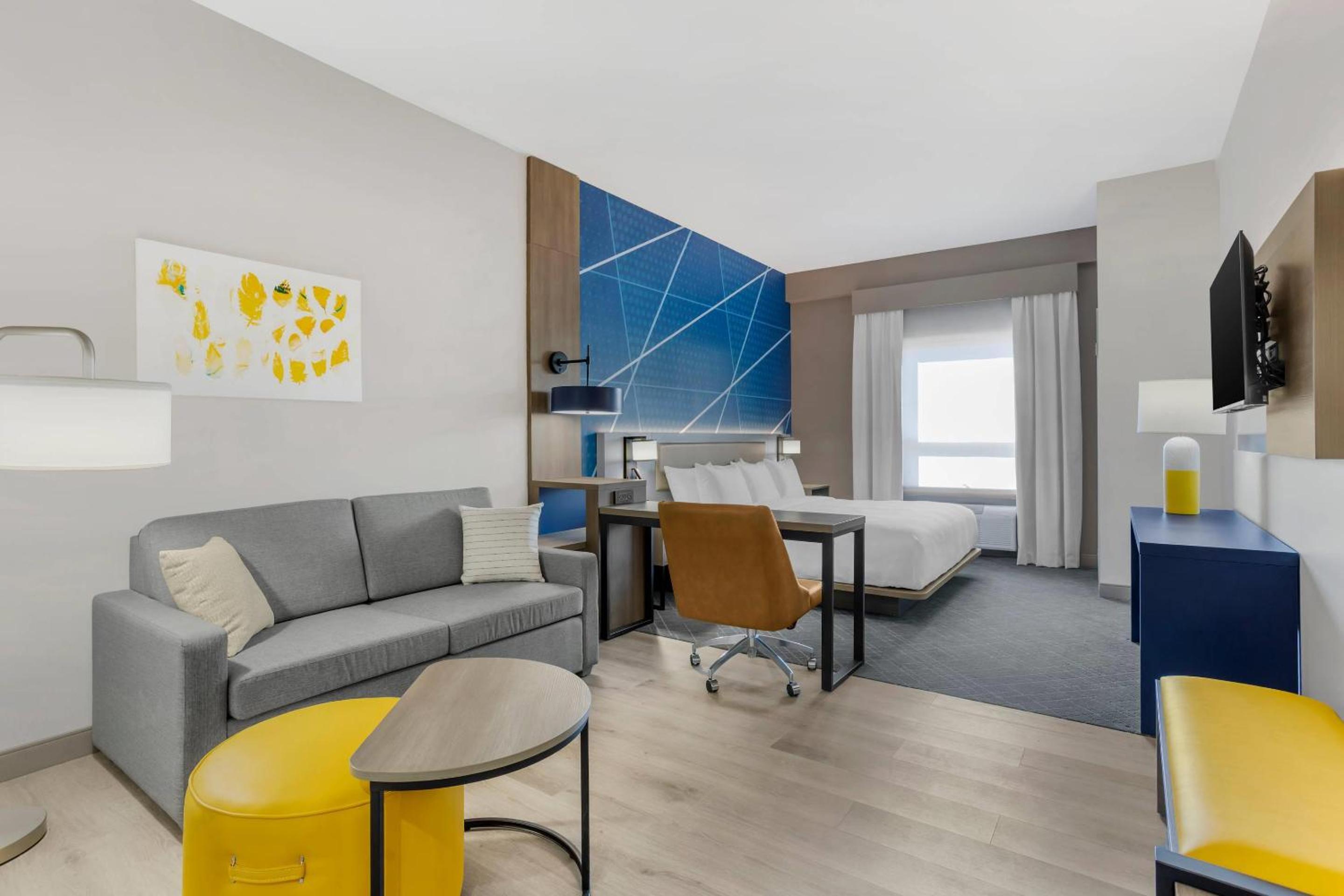 Comfort Suites Central Valley - Woodbury