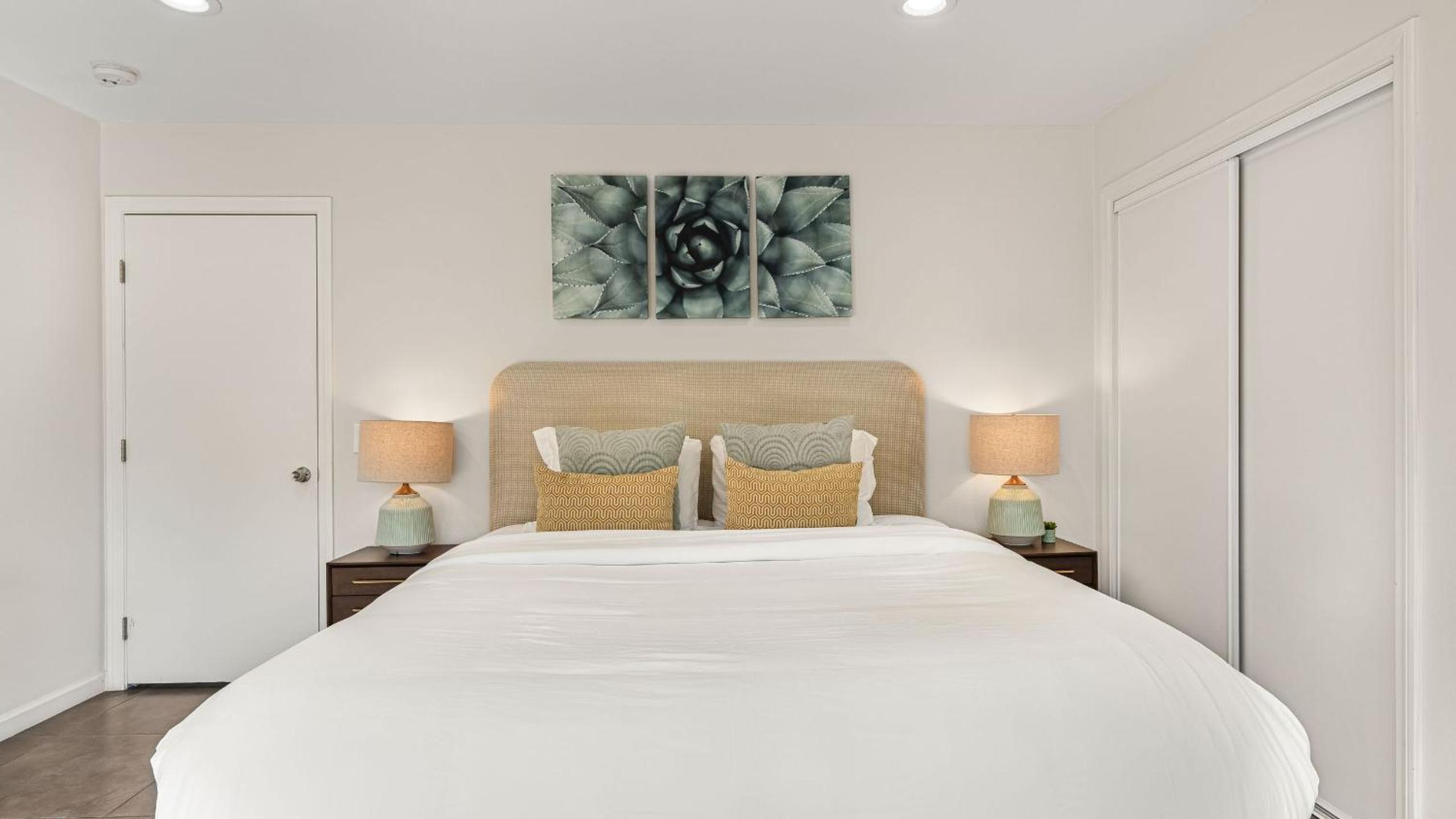 Vibrant Palm Springs Getaway w Pool BBQ Modern Design Taylor House by AvantStay