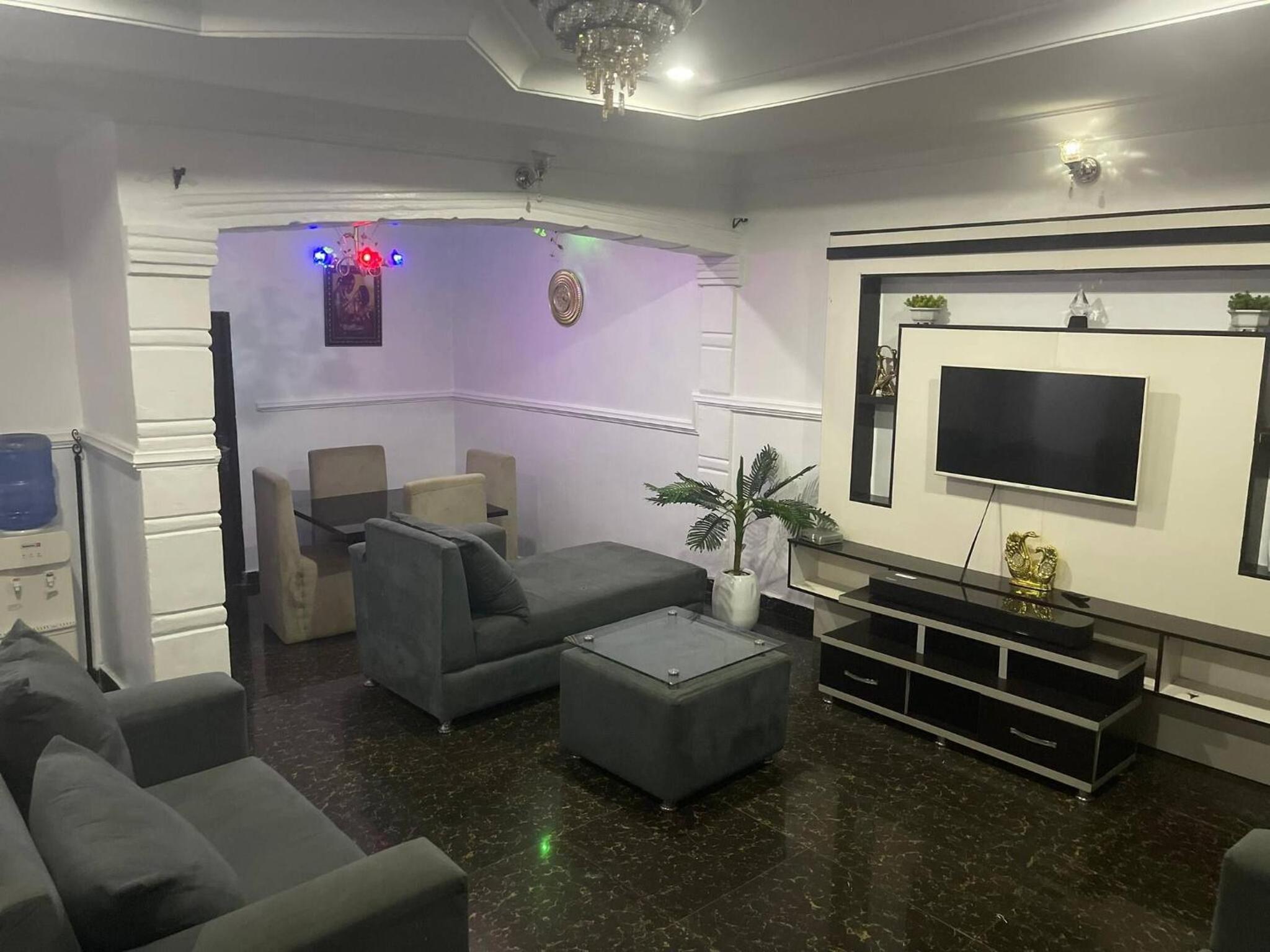 Elite Retreat Apartment, Sagamu