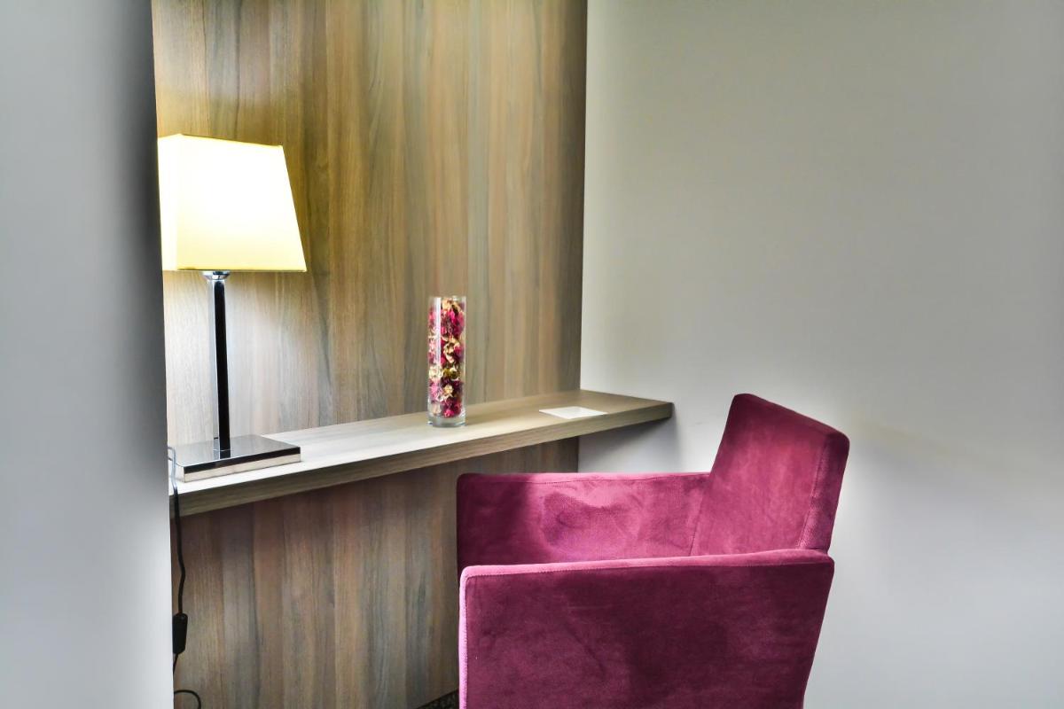 hotel reception