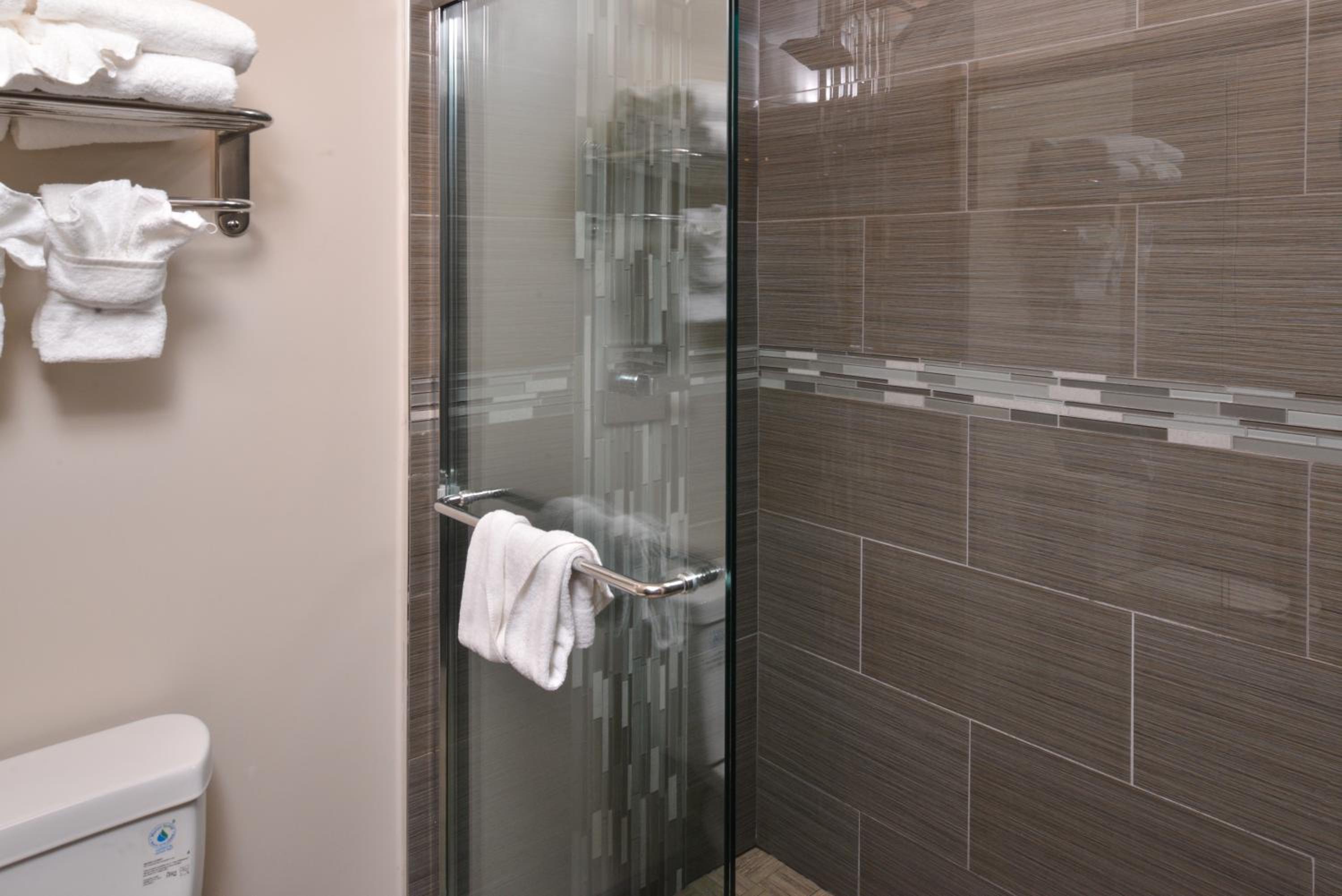 Tarzana Inn - Property Image 10