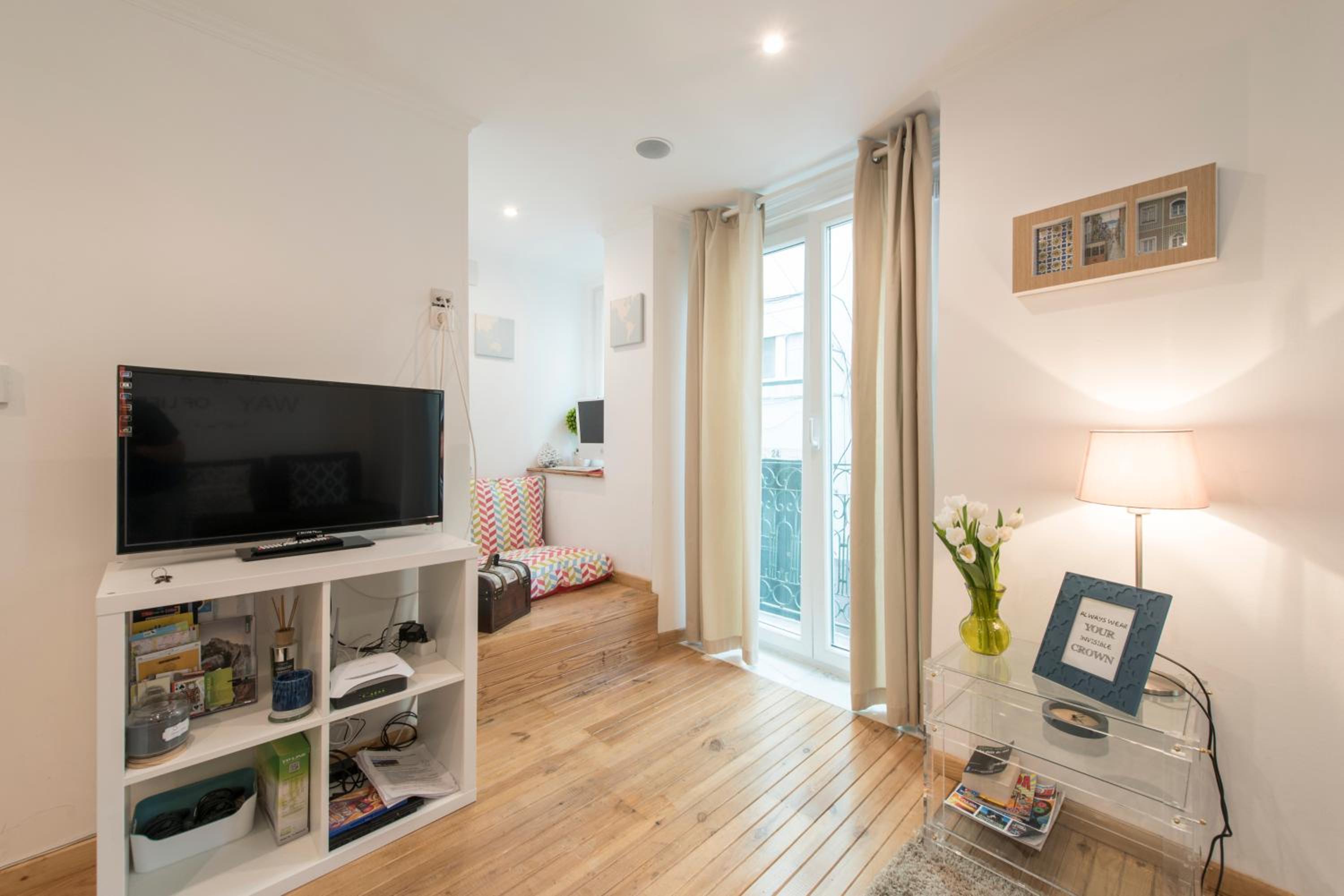 Lisbon Apartment Bairro Alto - Bica 1 view 2