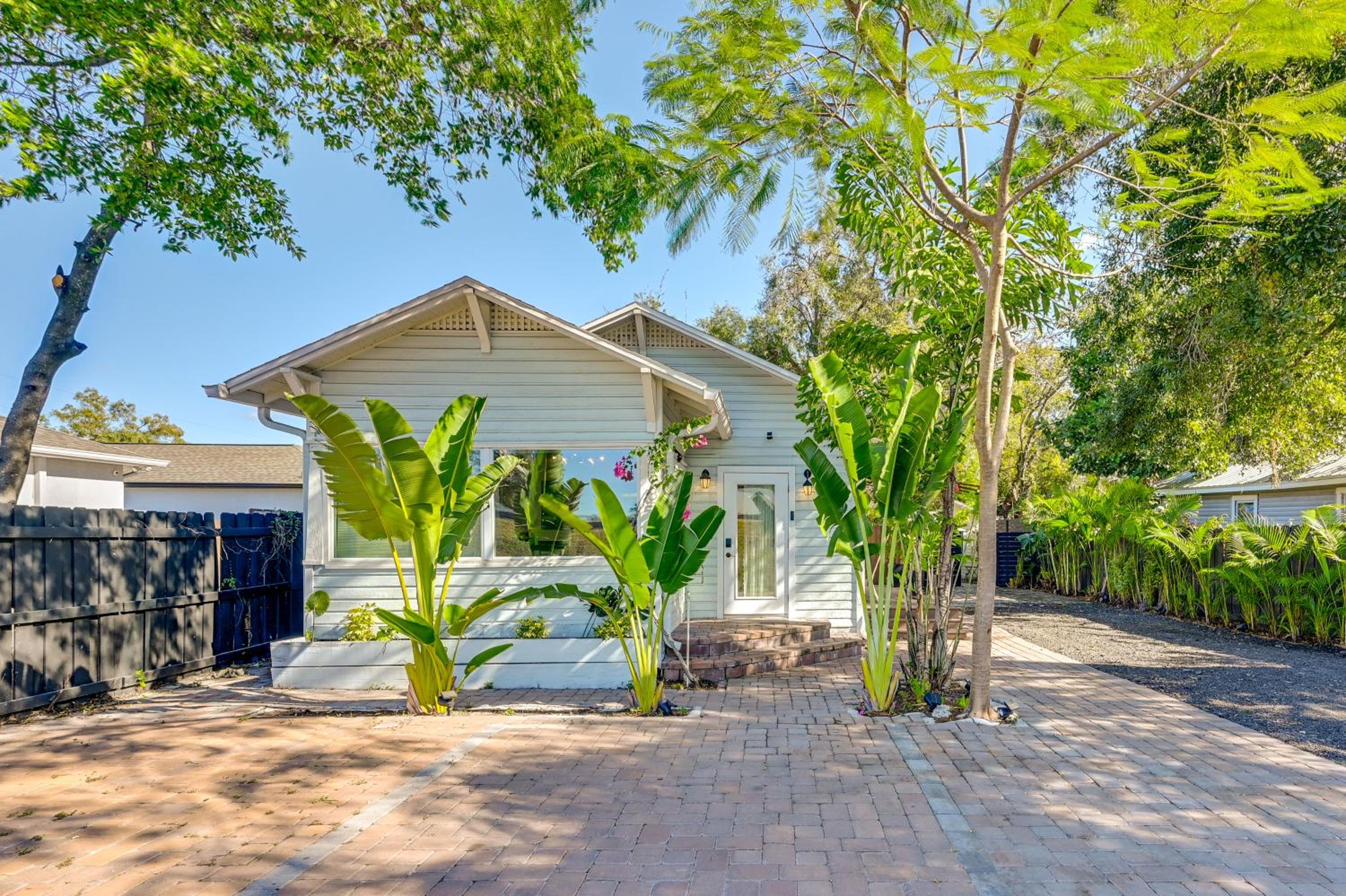 Vintage Home with Easy Downtown Tampa Access