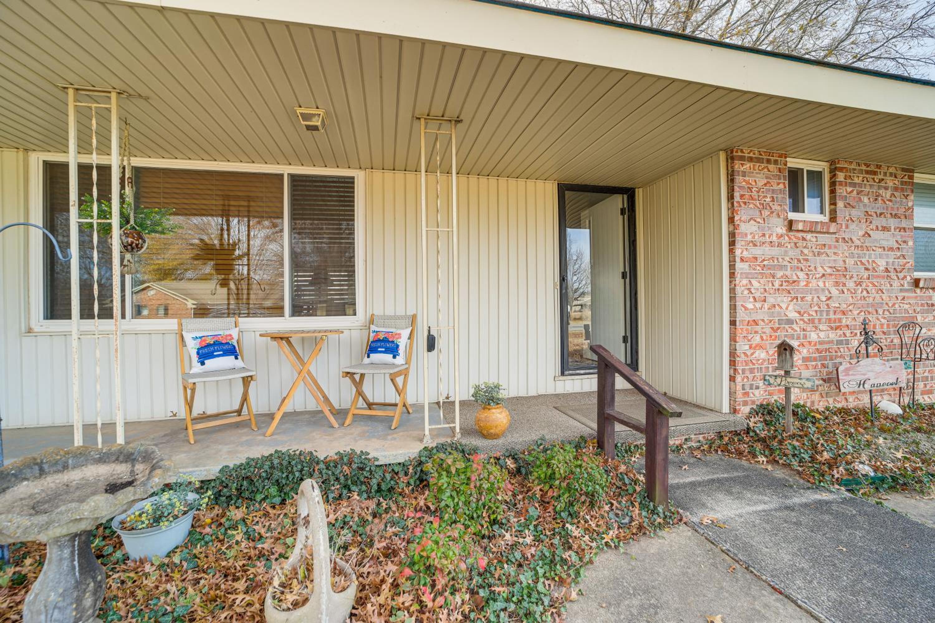 Close to Route 66! Bristow Home with Spacious Yard
