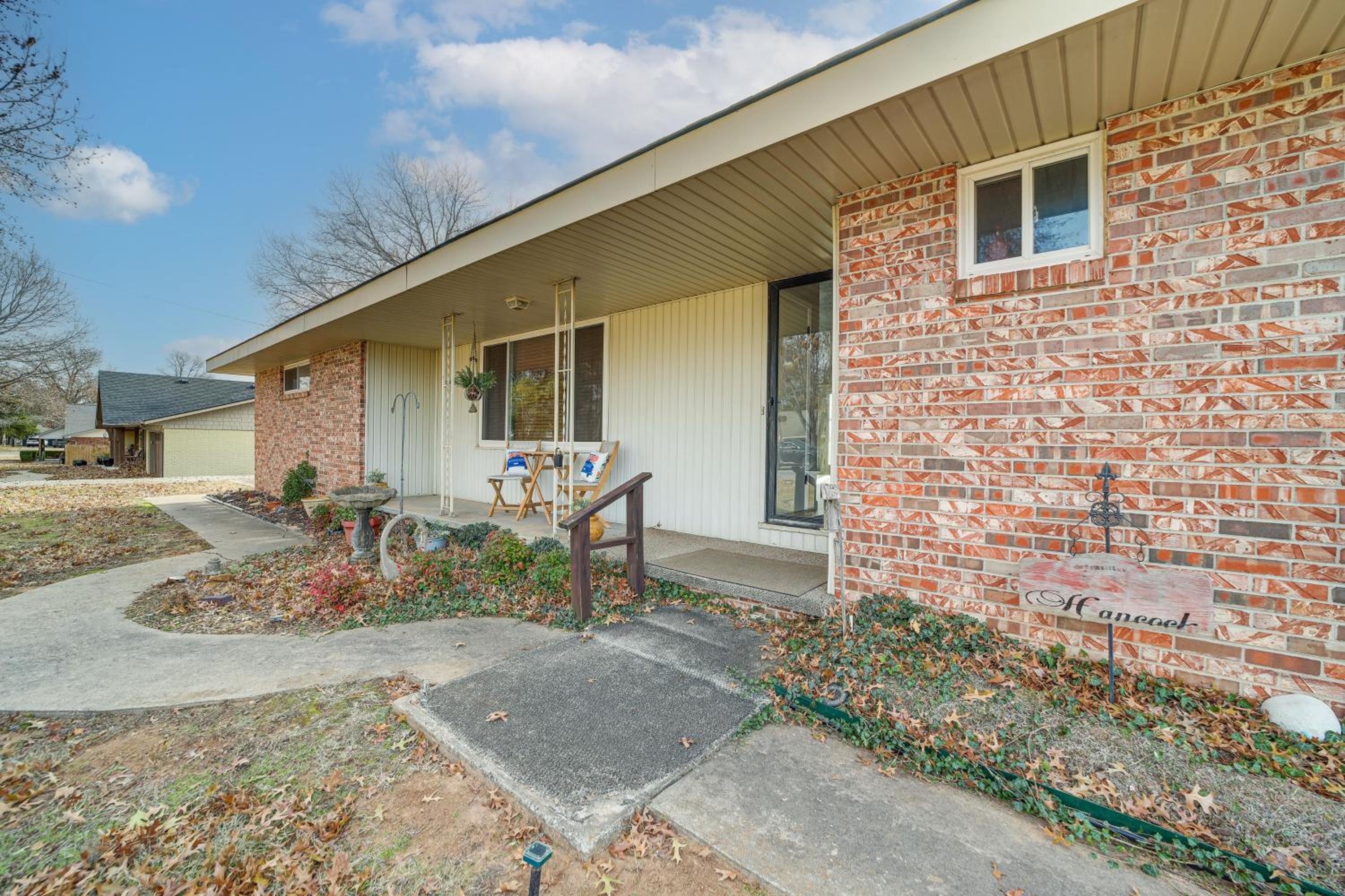 Close to Route 66! Bristow Home with Spacious Yard