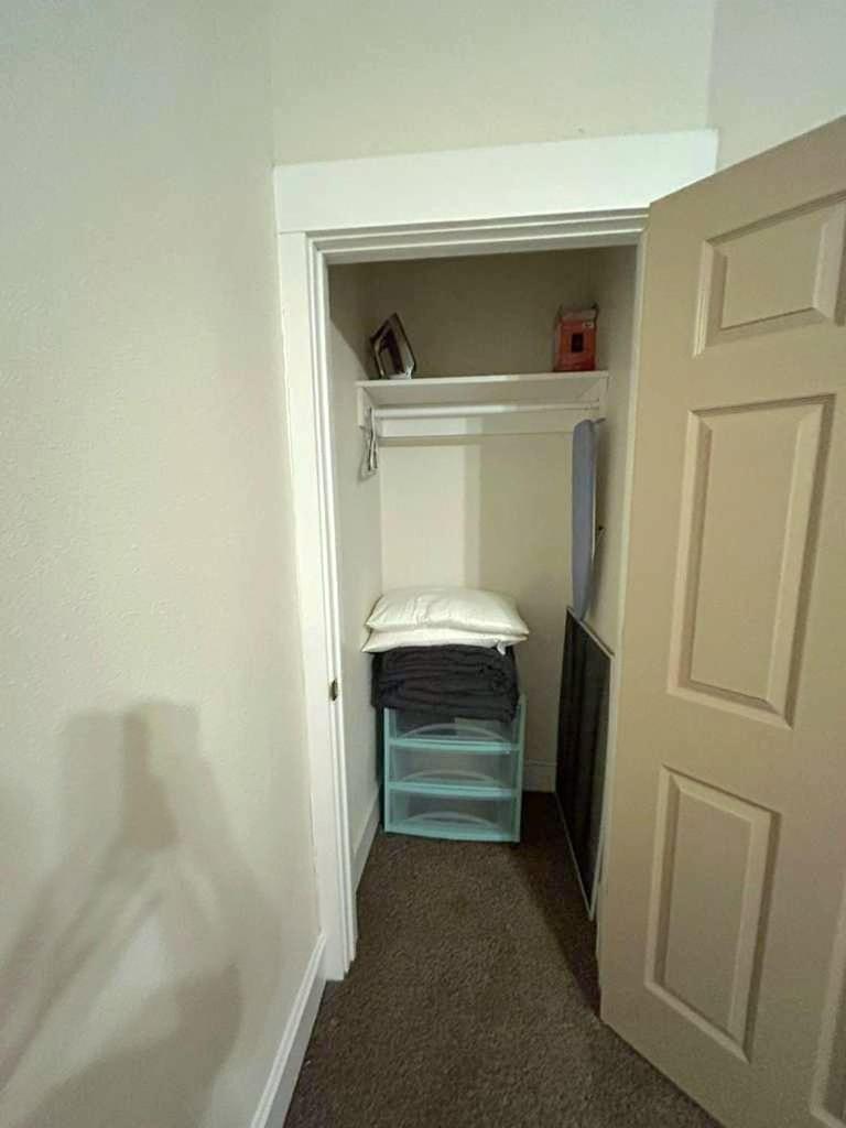 Downtown 1BR Stay Walk to Cafes & Parks