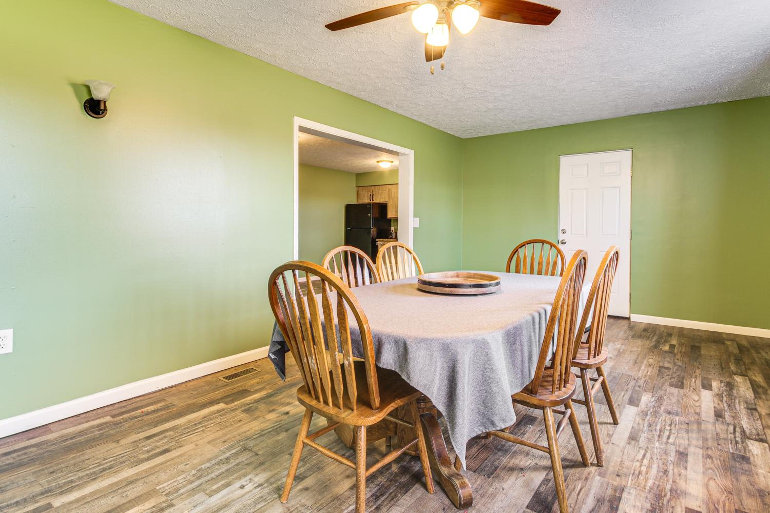 Lebanon Fishing Retreat with Fire Pit Pets Welcome!