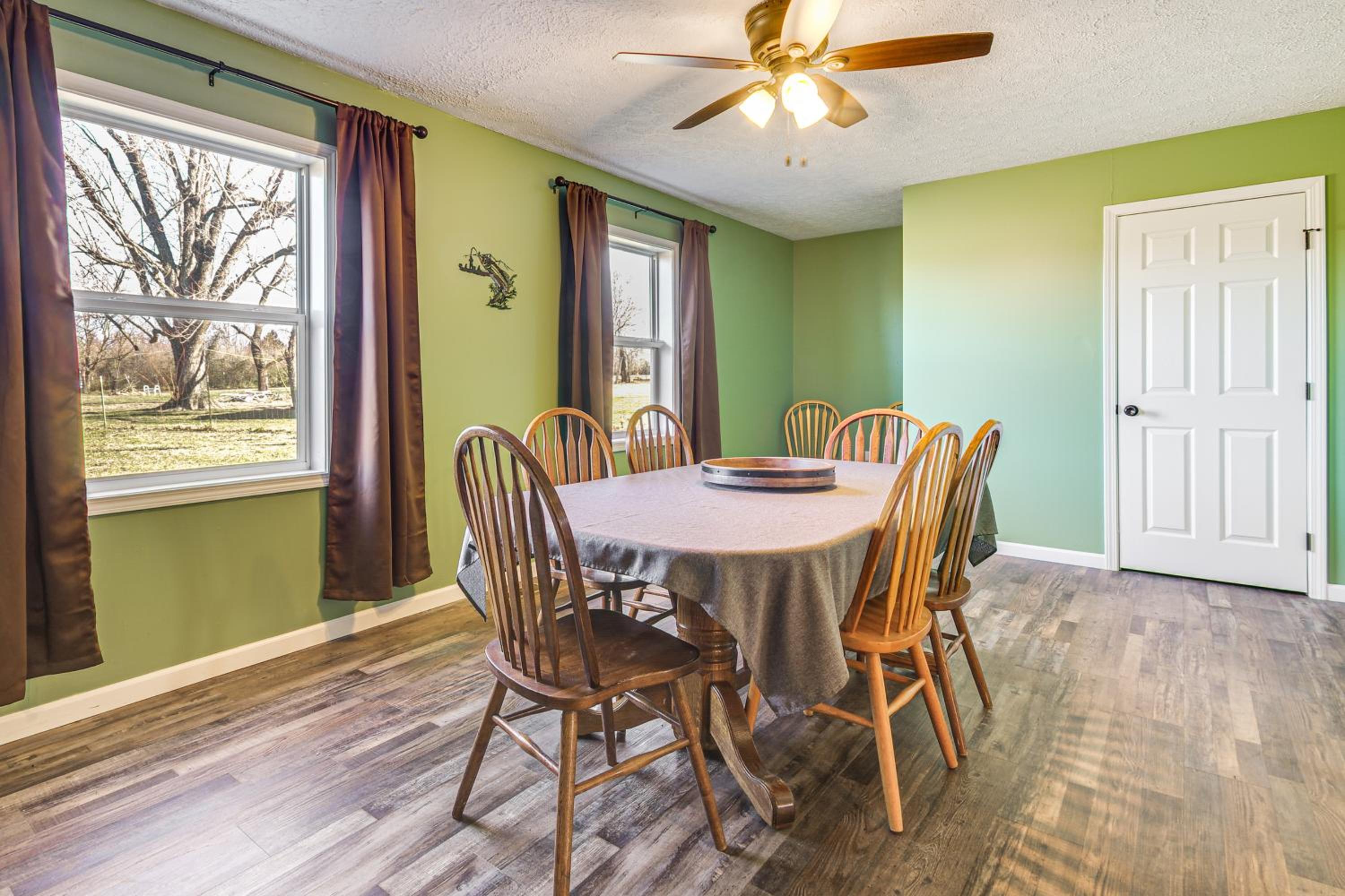 Lebanon Fishing Retreat with Fire Pit Pets Welcome!