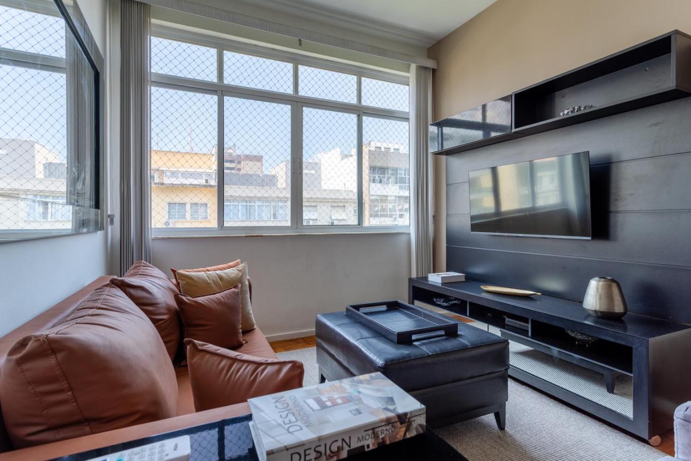 Apartamento com Garagem a 400m da Praia de Ipanema