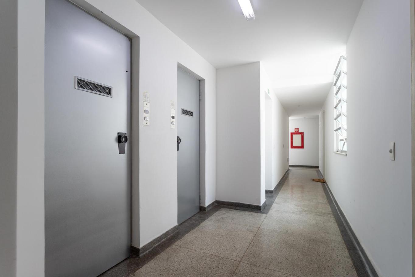 Apartamento com Garagem a 400m da Praia de Ipanema