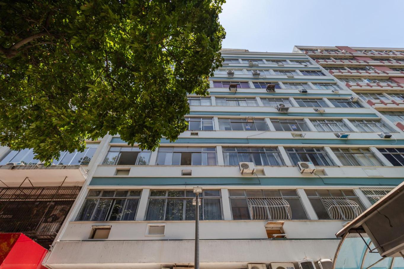 Apartamento com Garagem a 400m da Praia de Ipanema