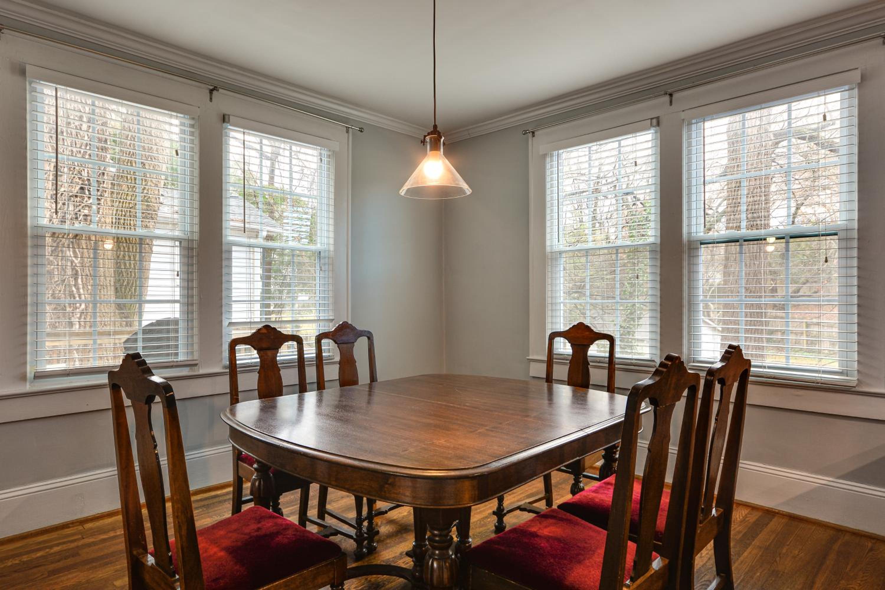 Great for Travel Nurses! Winston-Salem Gem with Yard