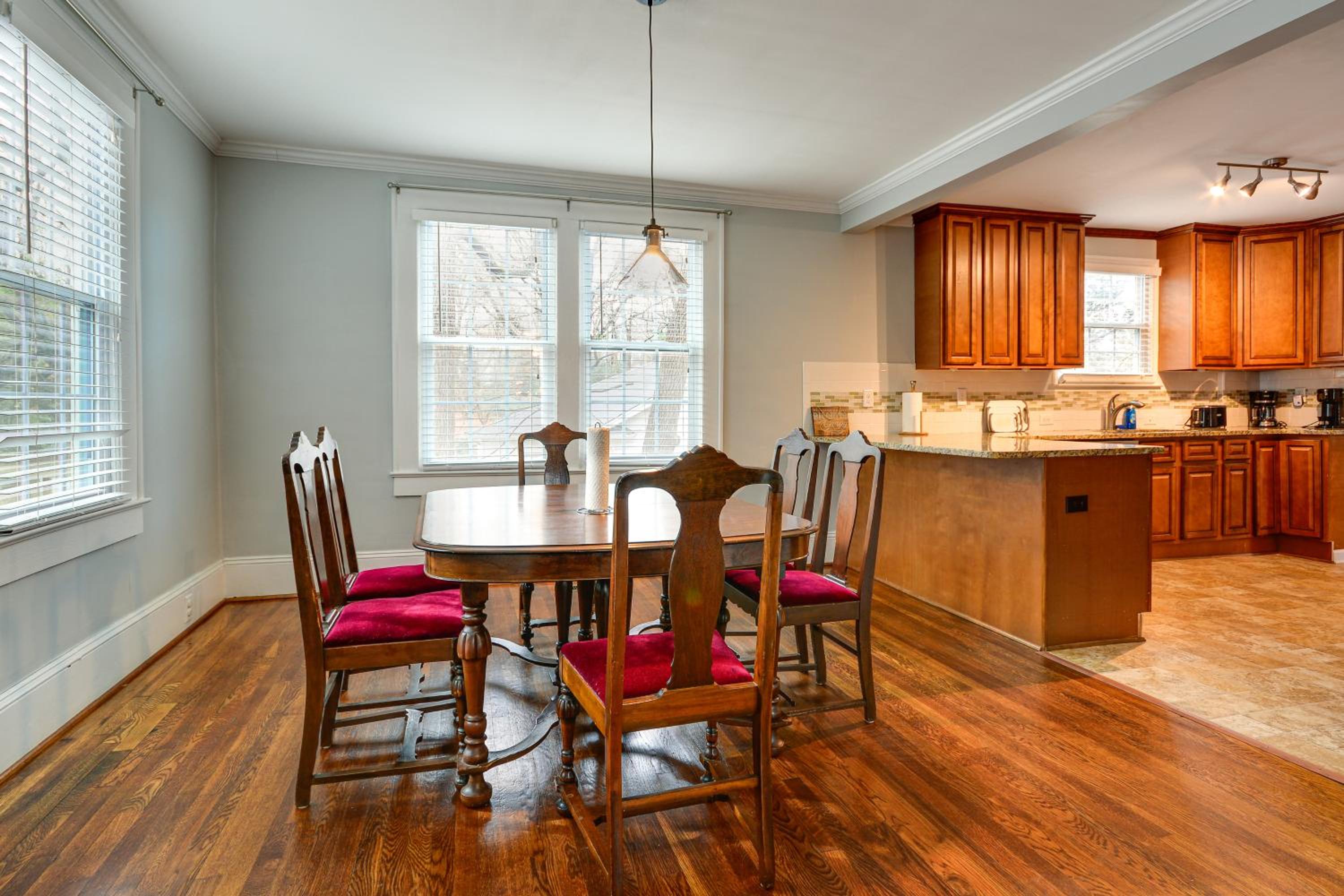 Great for Travel Nurses! Winston-Salem Gem with Yard