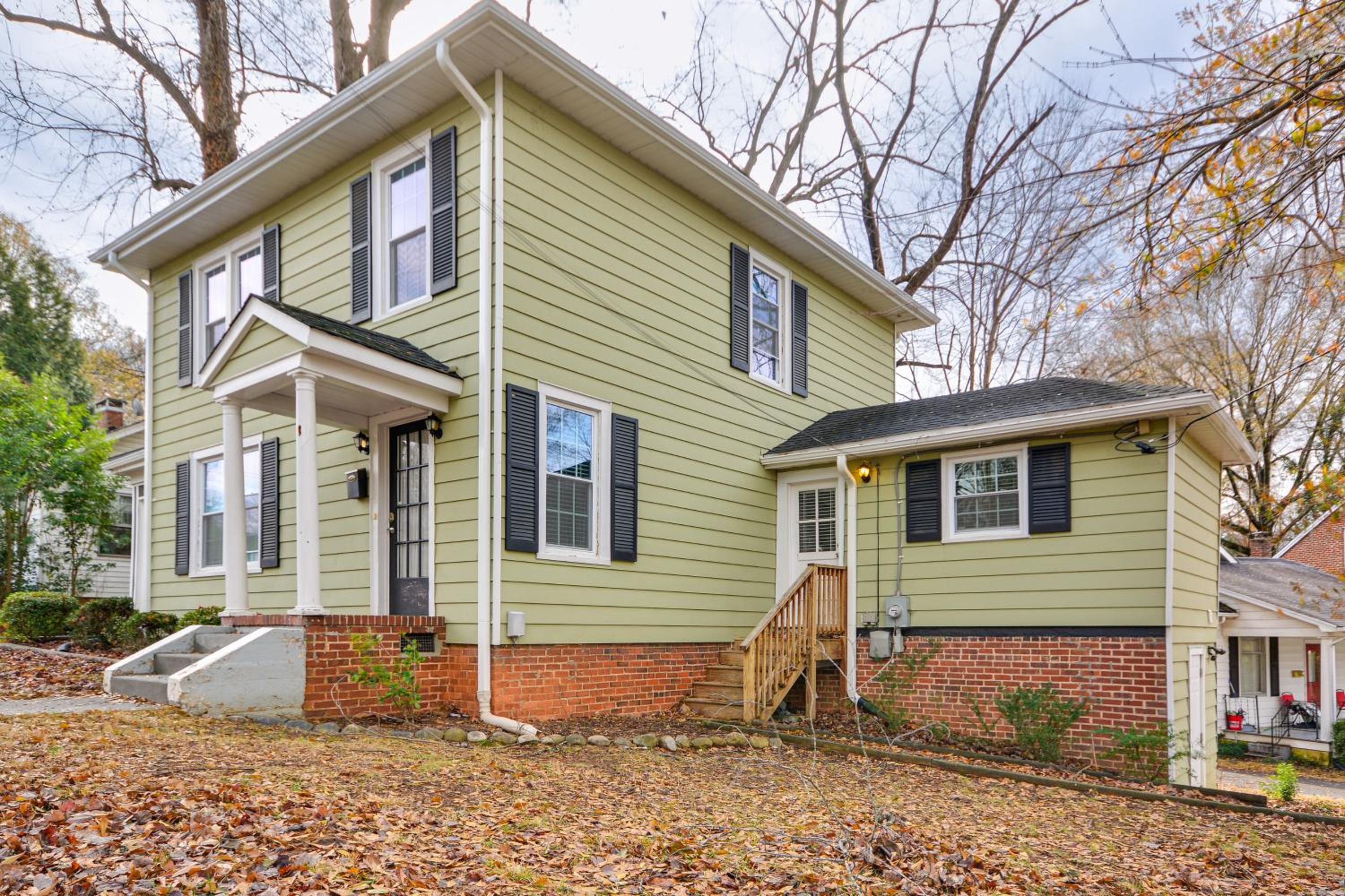 Great for Travel Nurses! Winston-Salem Gem with Yard