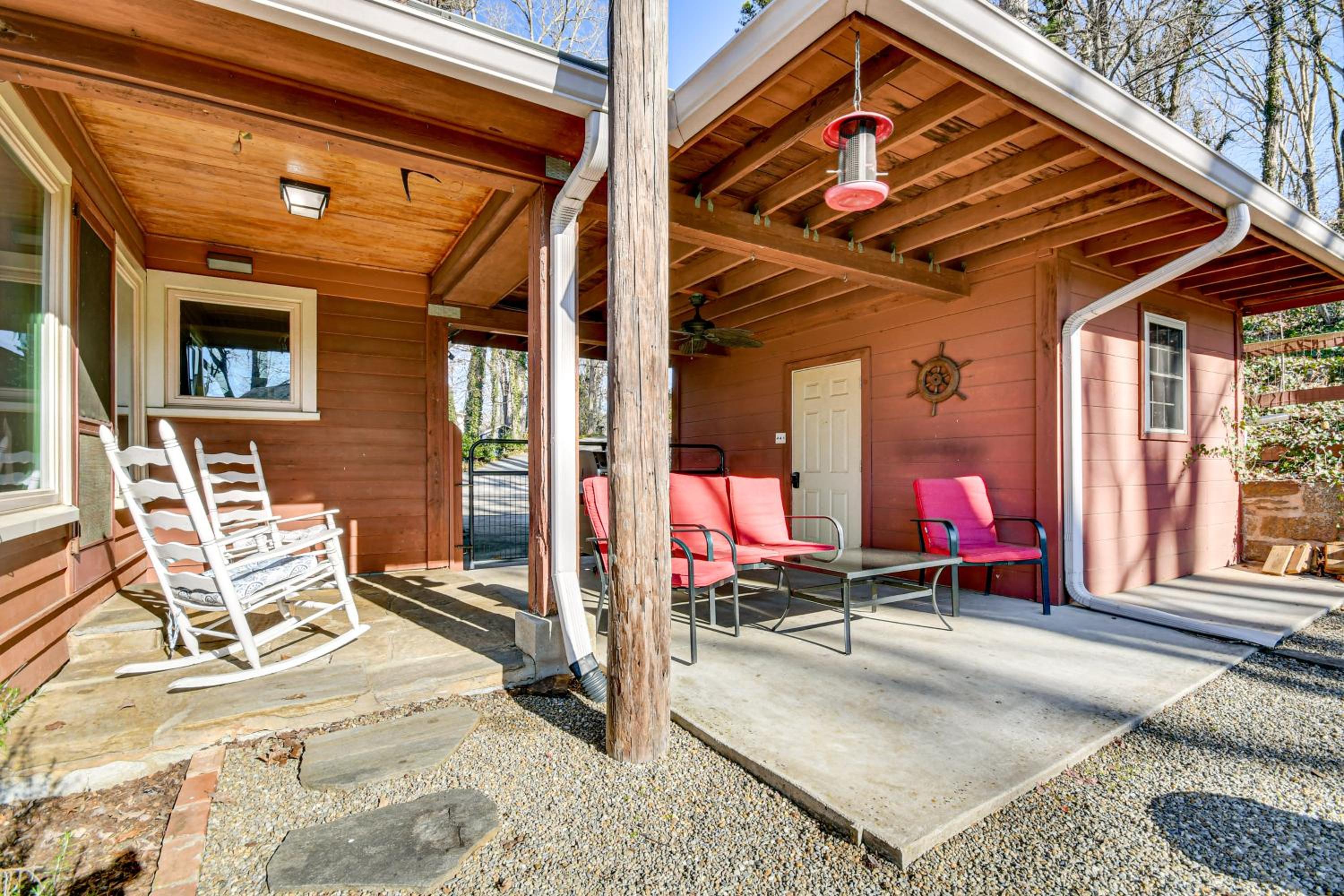Group Getaway! Lake House with Private Dock and Patio