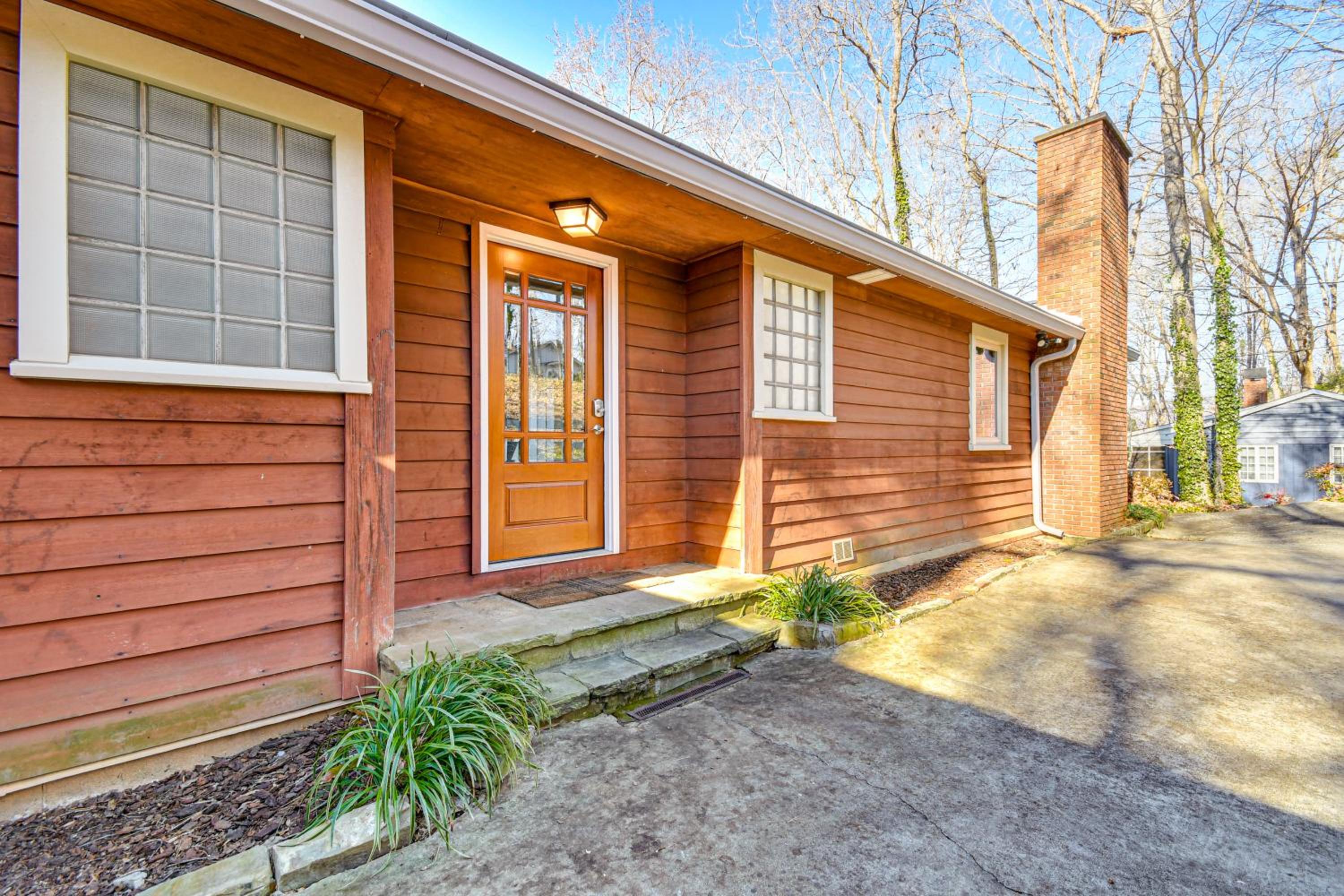 Group Getaway! Lake House with Private Dock and Patio