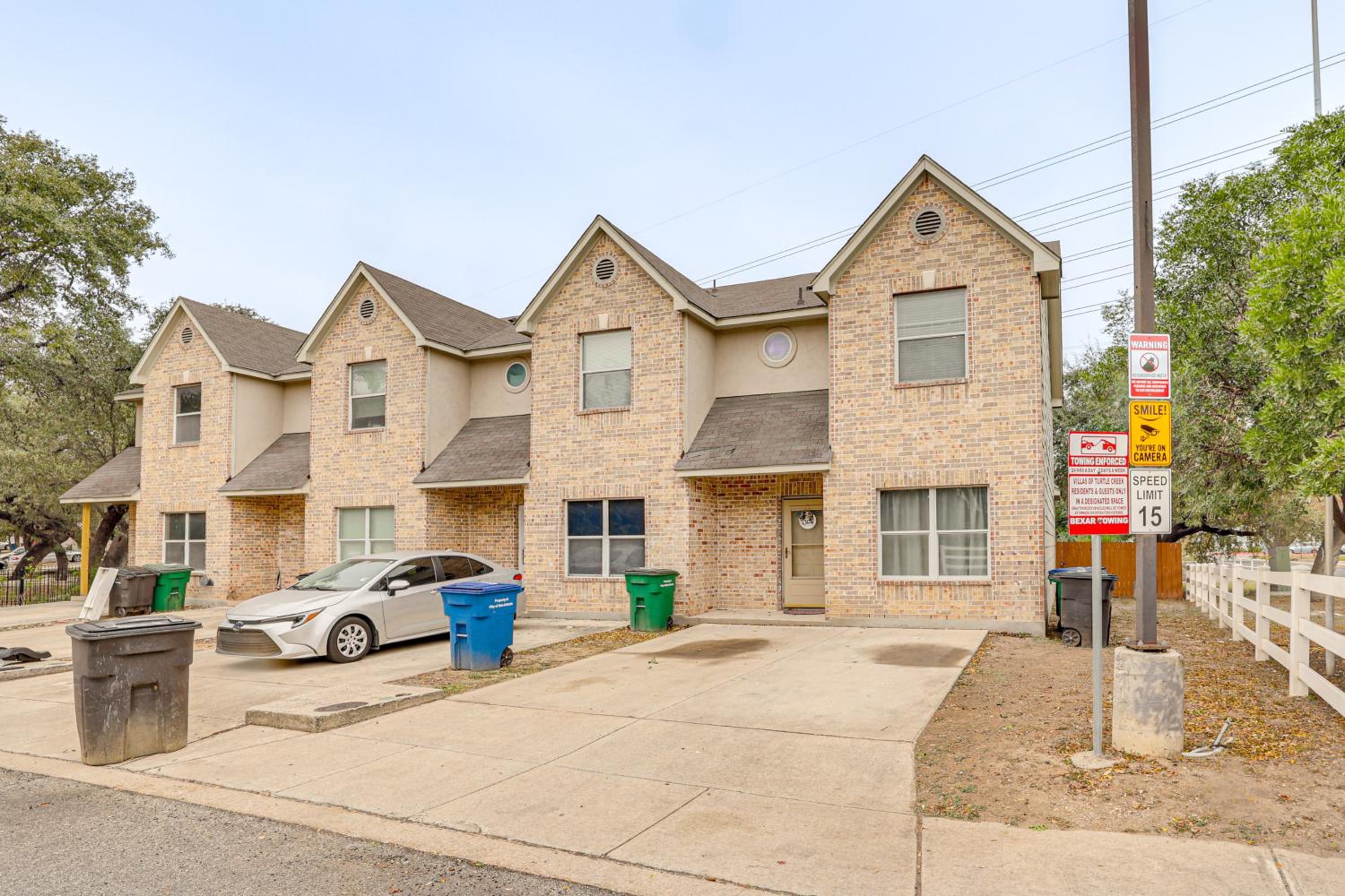 Suburban San Antonio Stay Near Parks and Hospitals