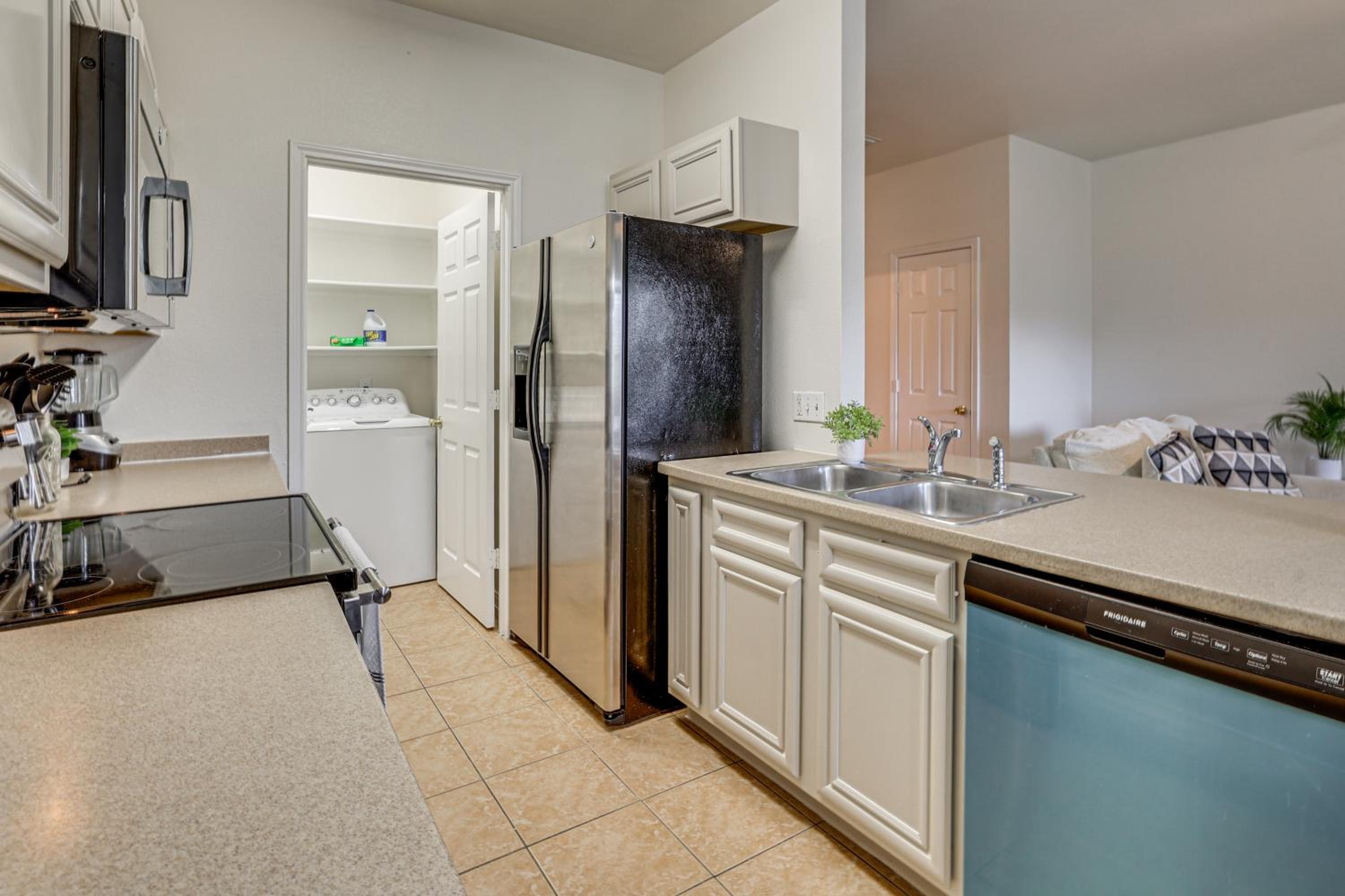 Suburban San Antonio Stay Near Parks and Hospitals