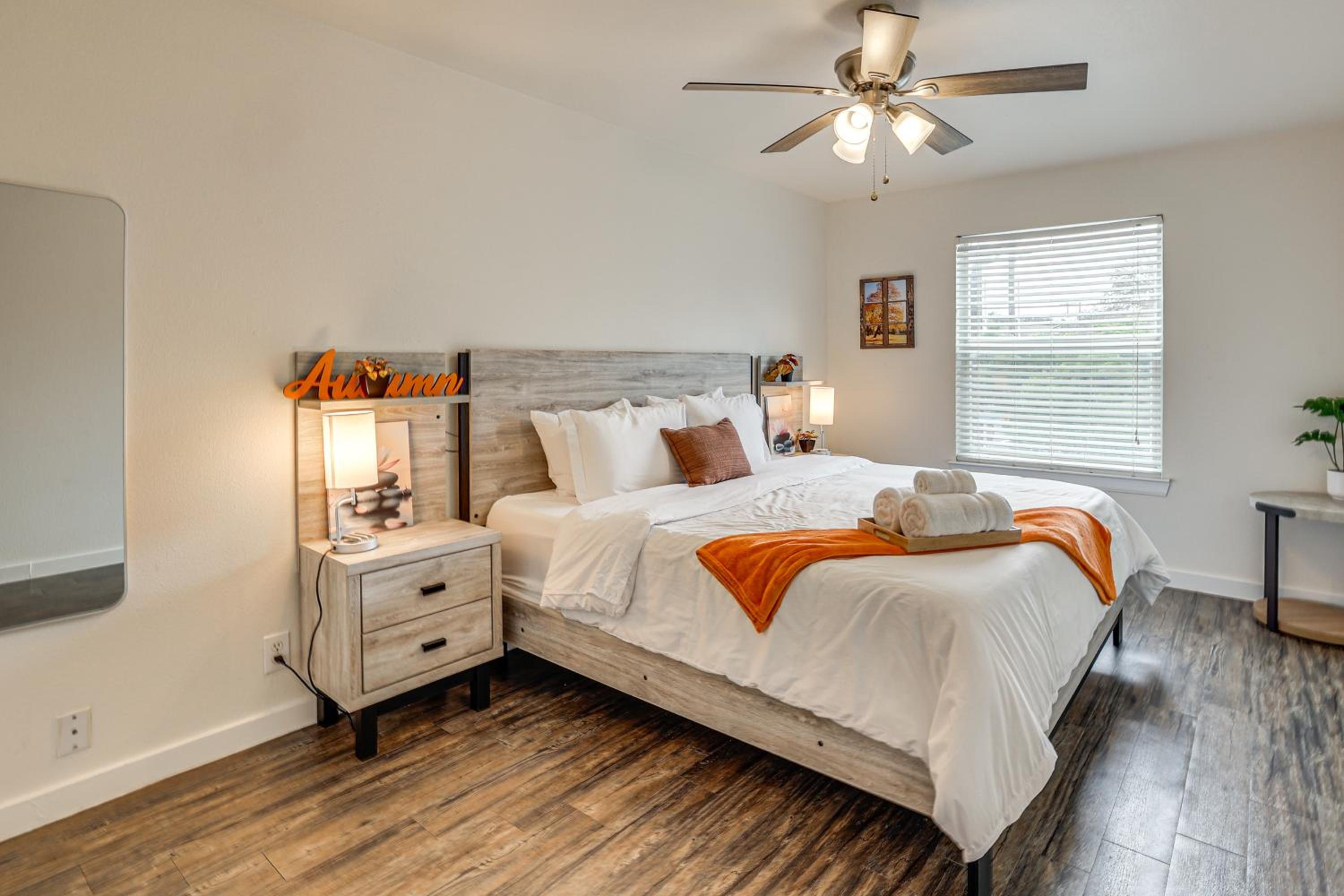 Suburban San Antonio Stay Near Parks and Hospitals